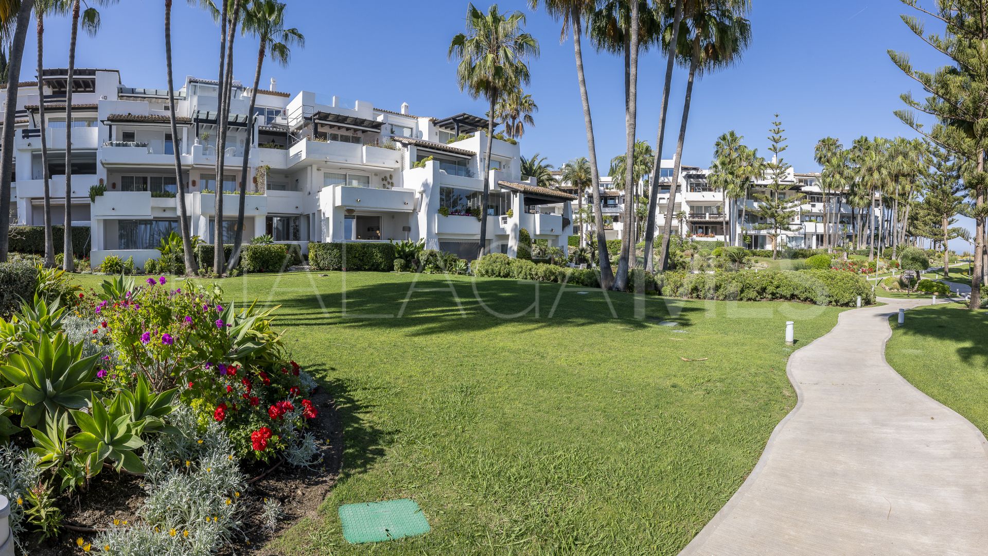 Apartamento planta baja for sale in Marina Puente Romano