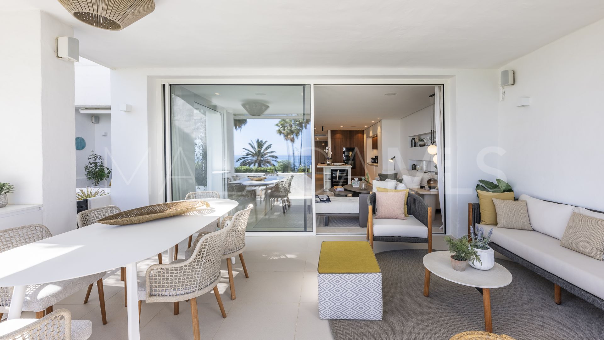 Apartamento planta baja for sale in Marina Puente Romano