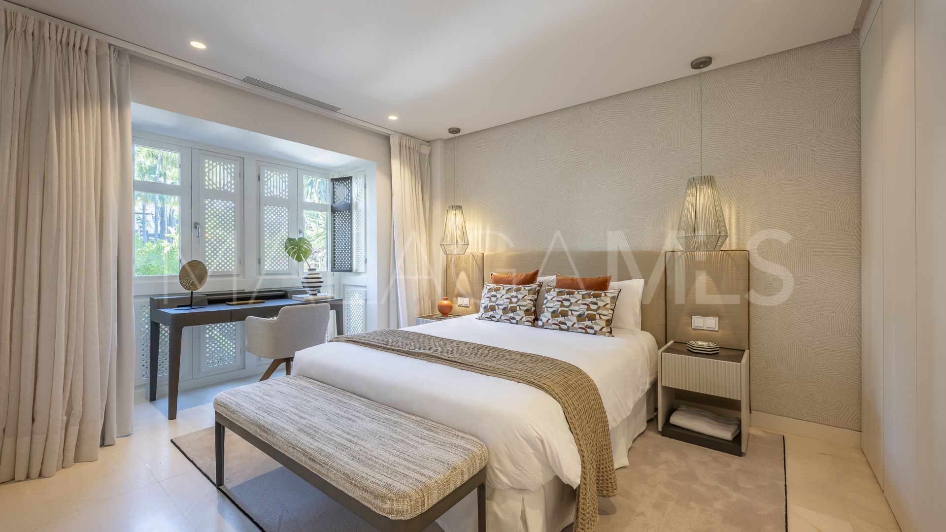 Apartamento planta baja for sale in Marina Puente Romano