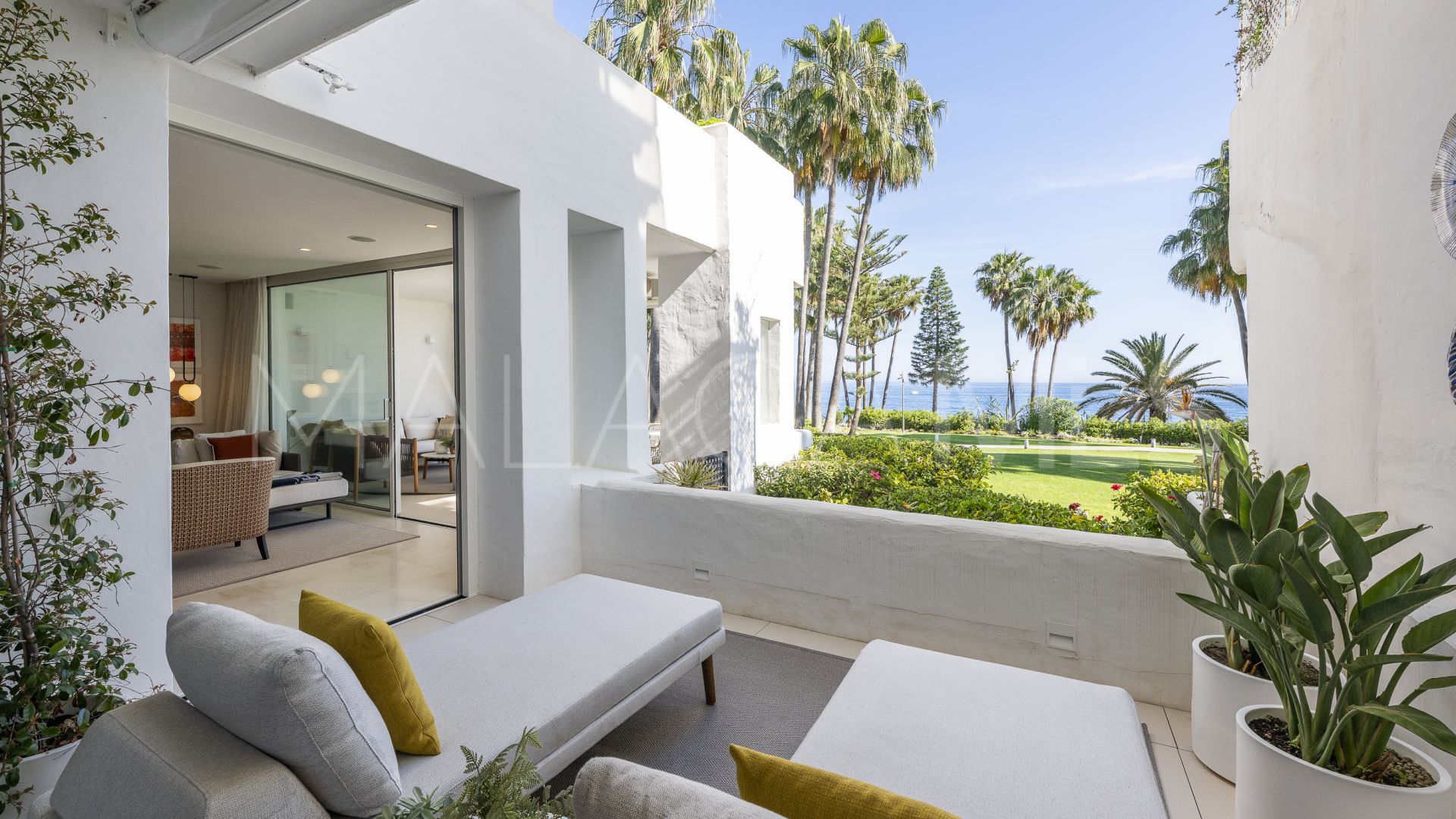 Apartamento planta baja for sale in Marina Puente Romano