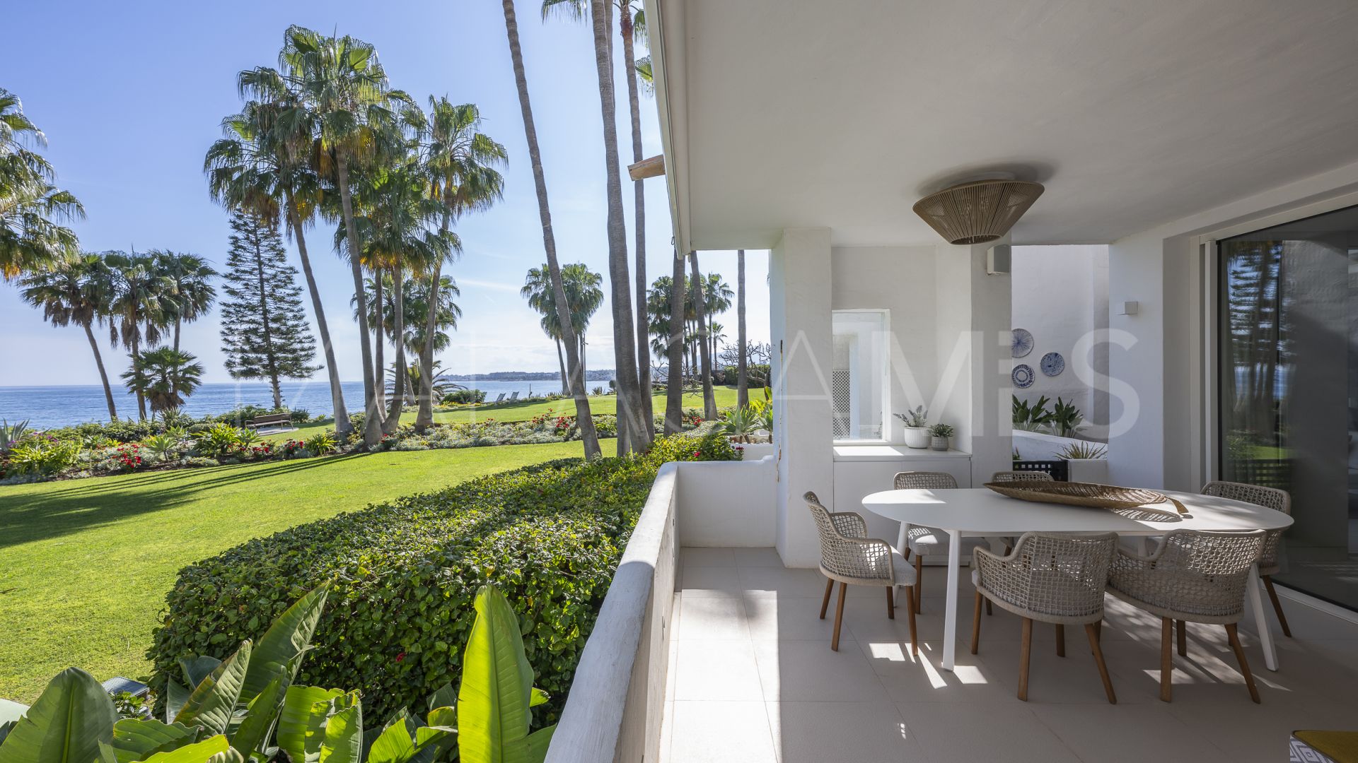 Apartamento planta baja for sale in Marina Puente Romano