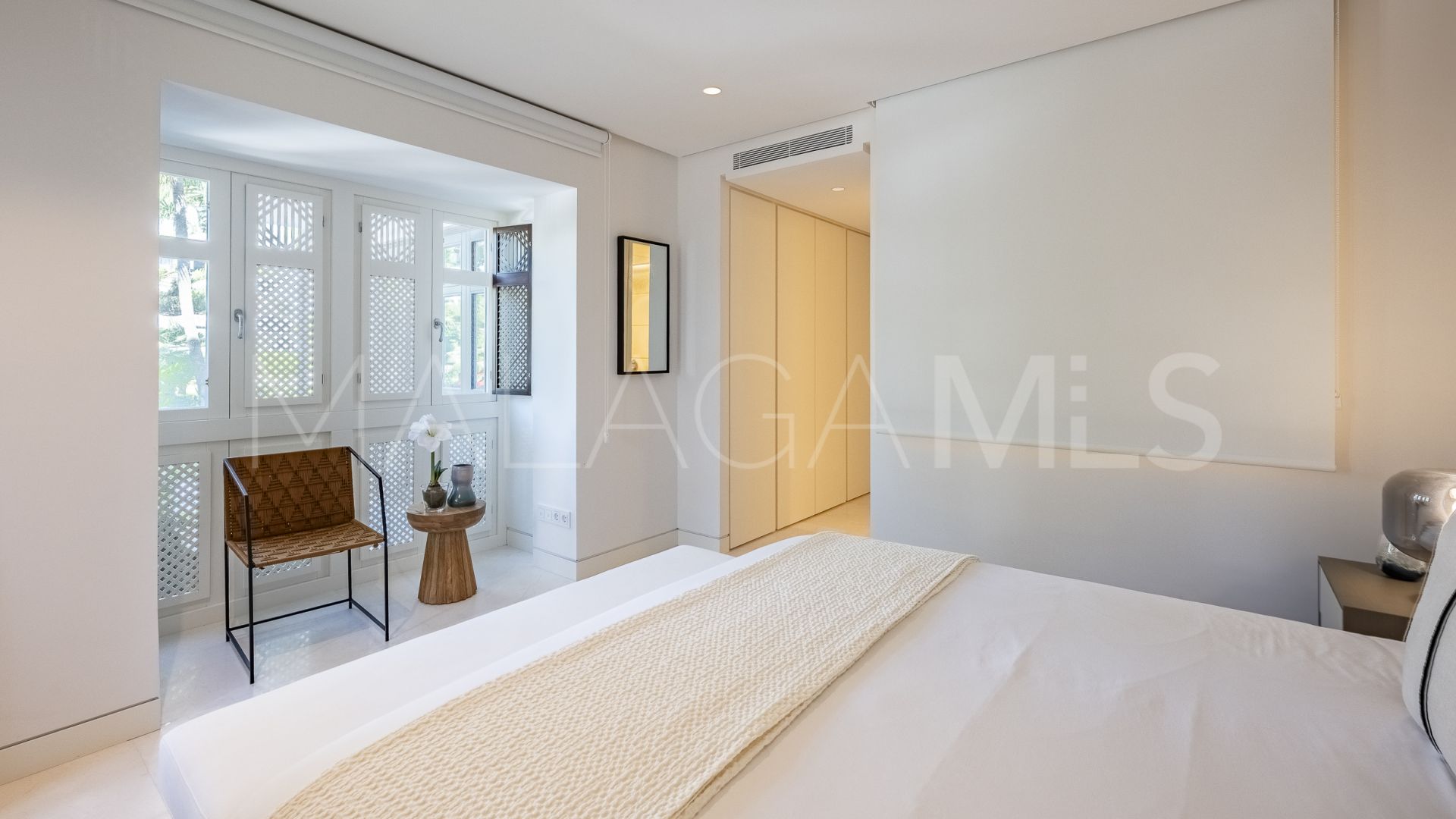 Apartamento planta baja for sale in Marina Puente Romano