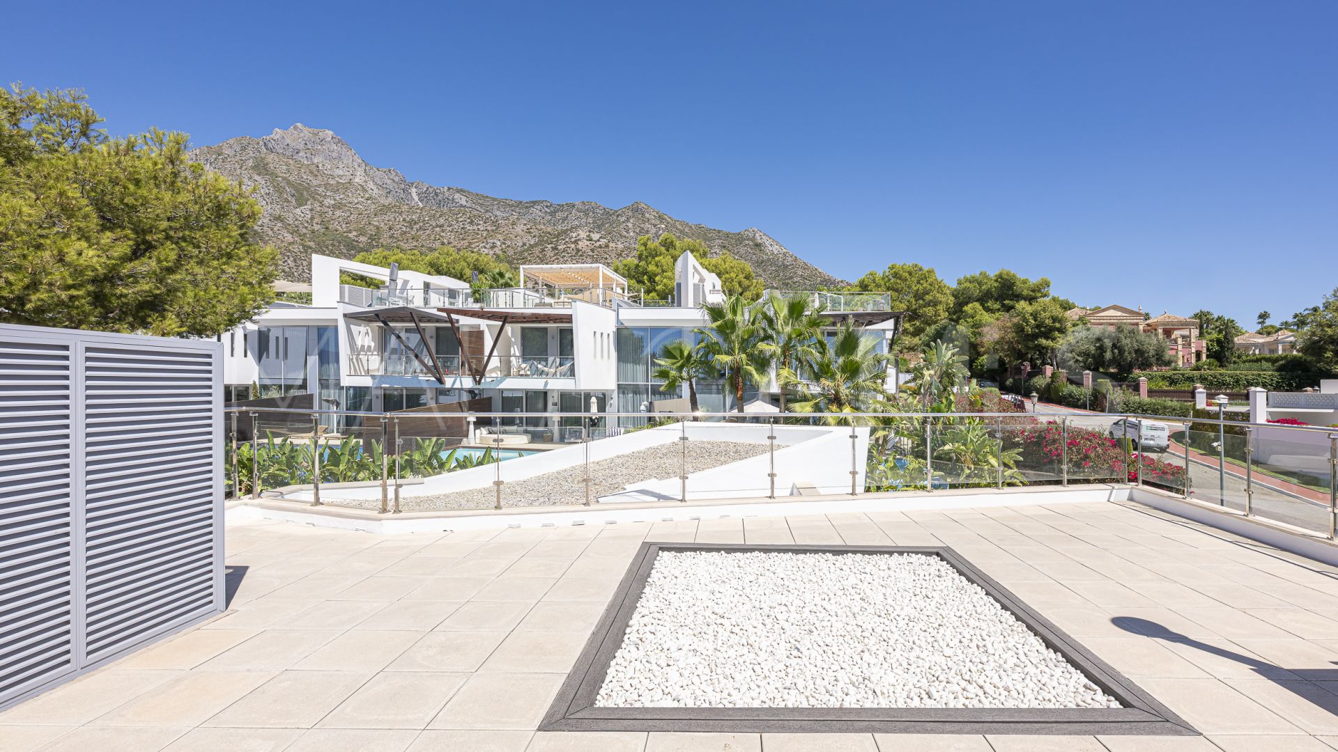 Maison de ville for sale in Meisho Hills