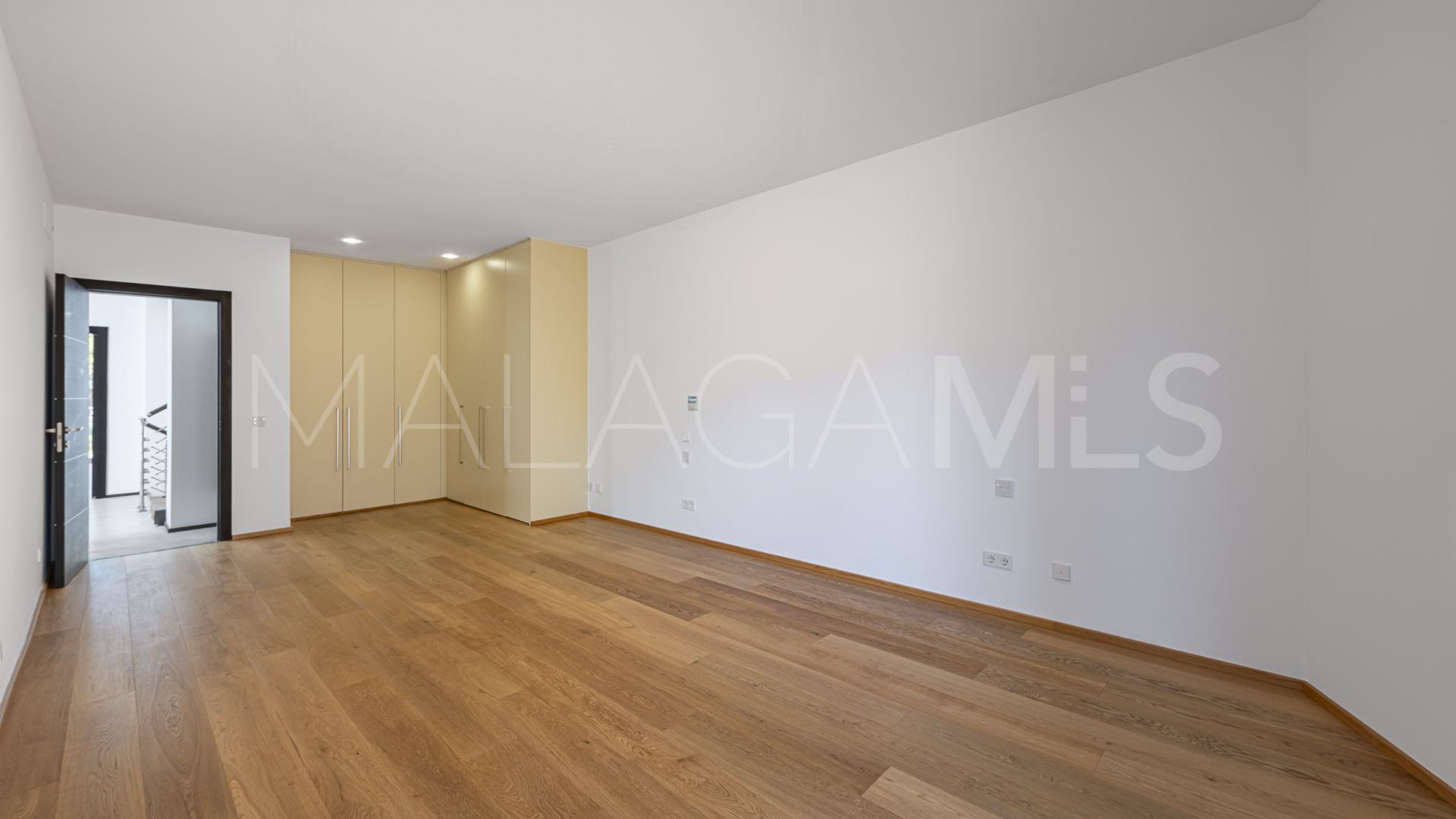 Maison de ville for sale in Meisho Hills
