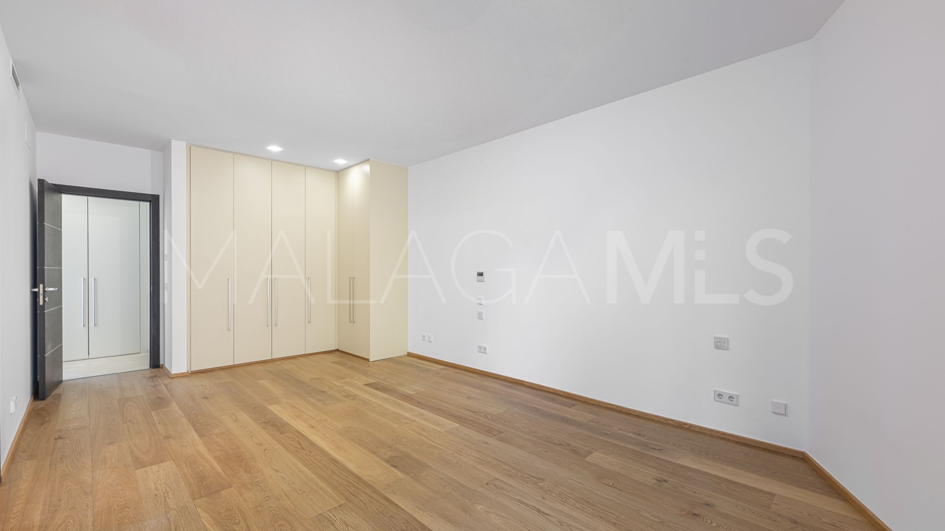 Maison de ville for sale in Meisho Hills