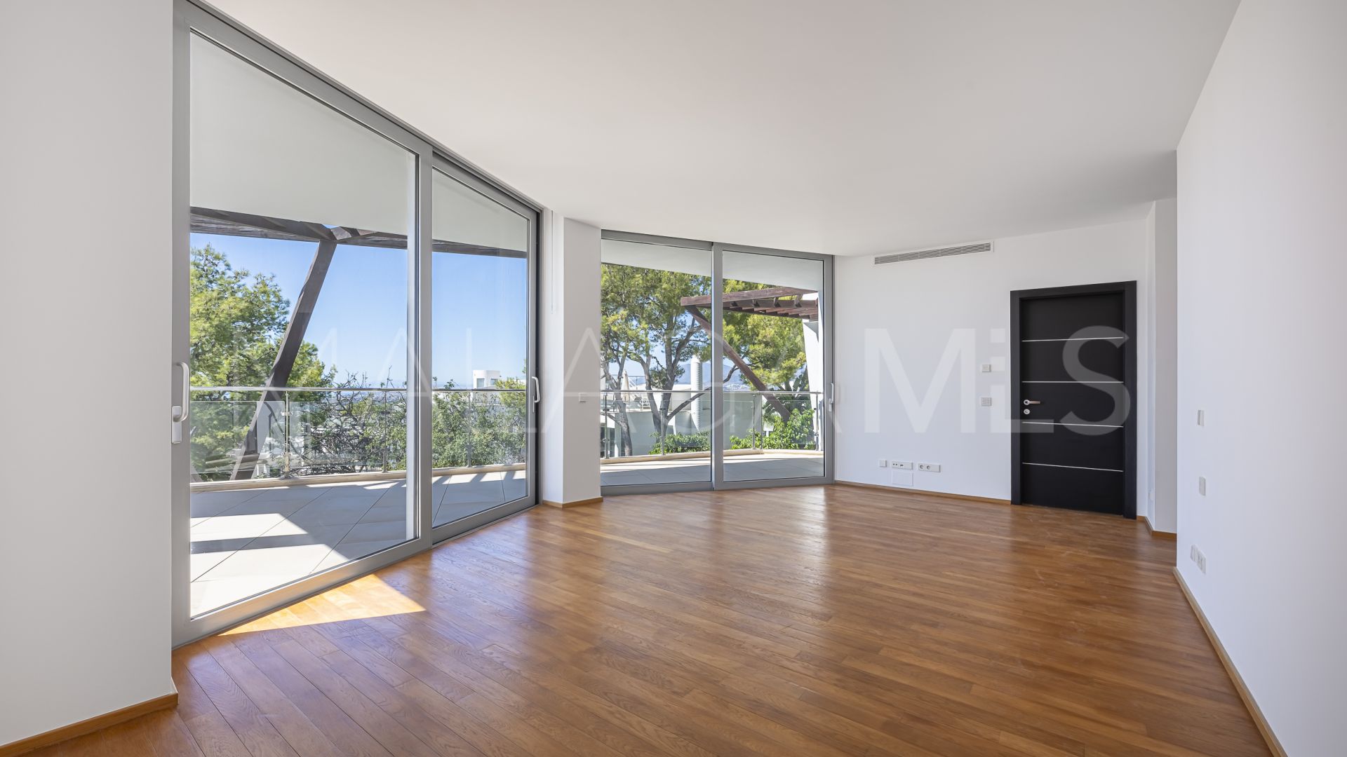 Maison de ville for sale in Meisho Hills
