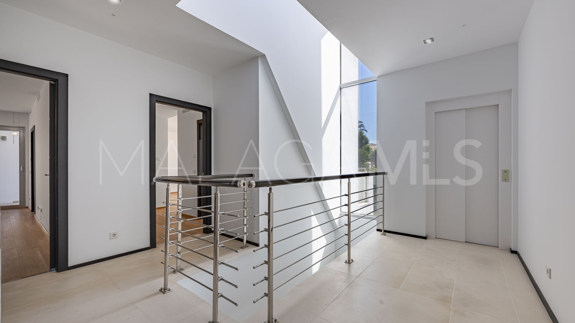 Maison de ville for sale in Meisho Hills
