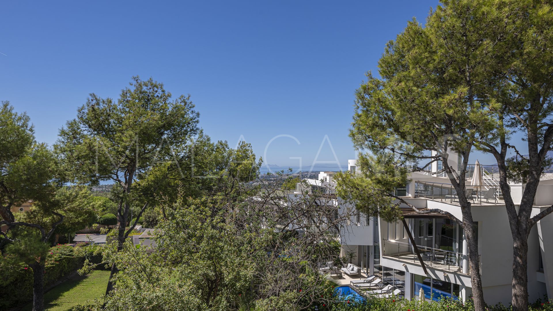 Maison de ville for sale in Meisho Hills