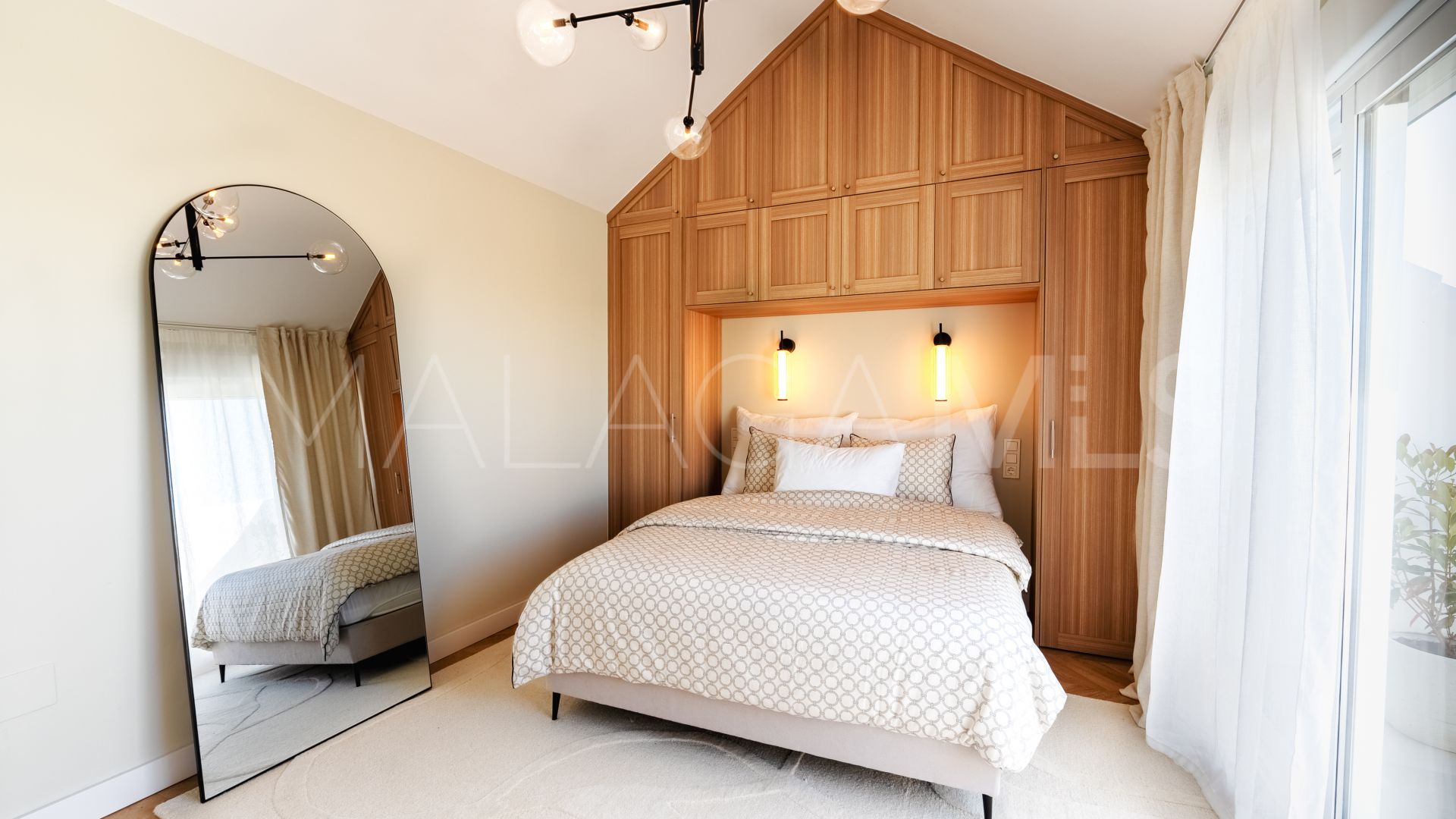 Radhus for sale in Marbella Golden Mile