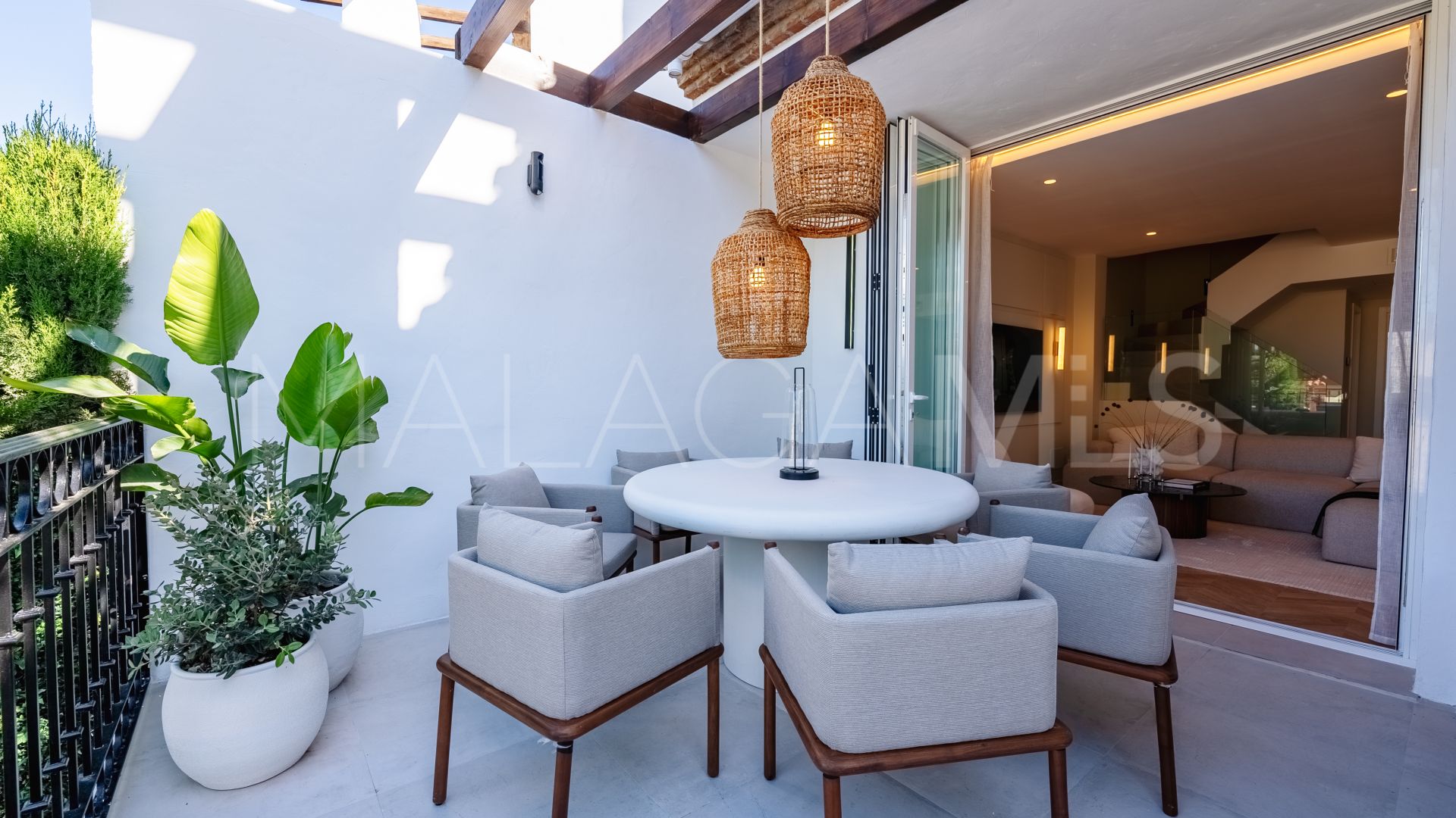 Radhus for sale in Marbella Golden Mile