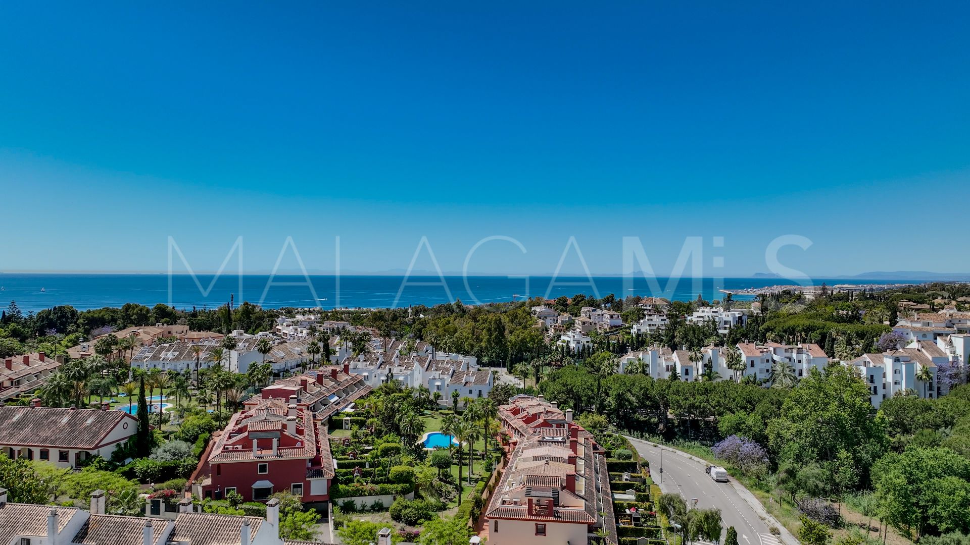 Radhus for sale in Marbella Golden Mile