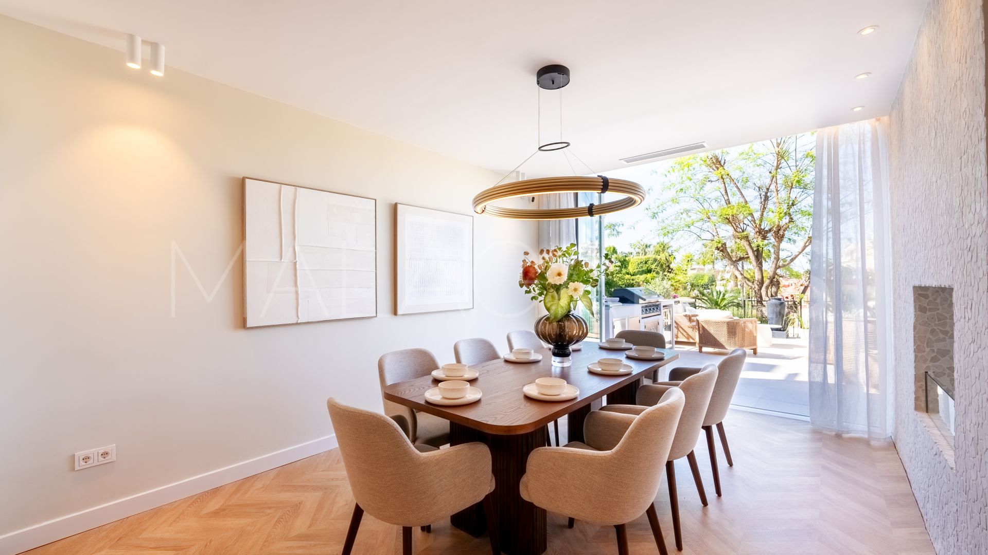 Radhus for sale in Marbella Golden Mile