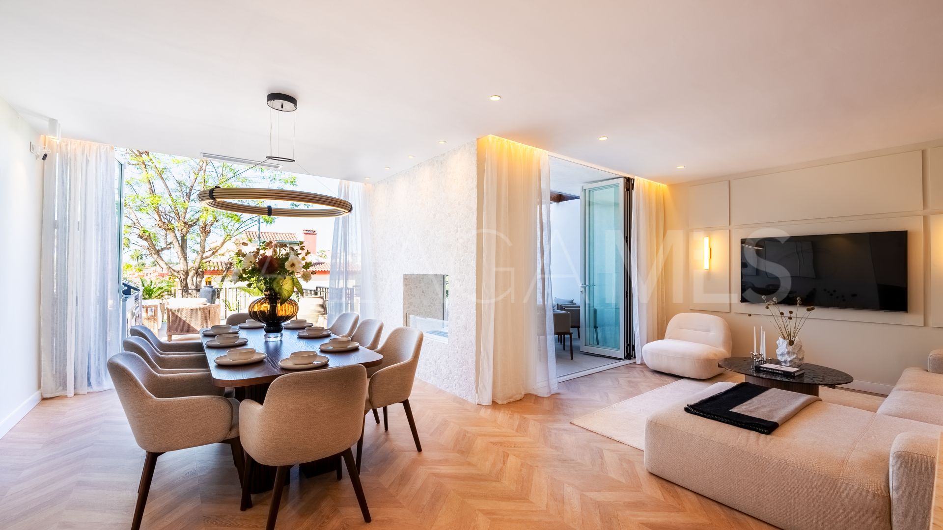 Radhus for sale in Marbella Golden Mile