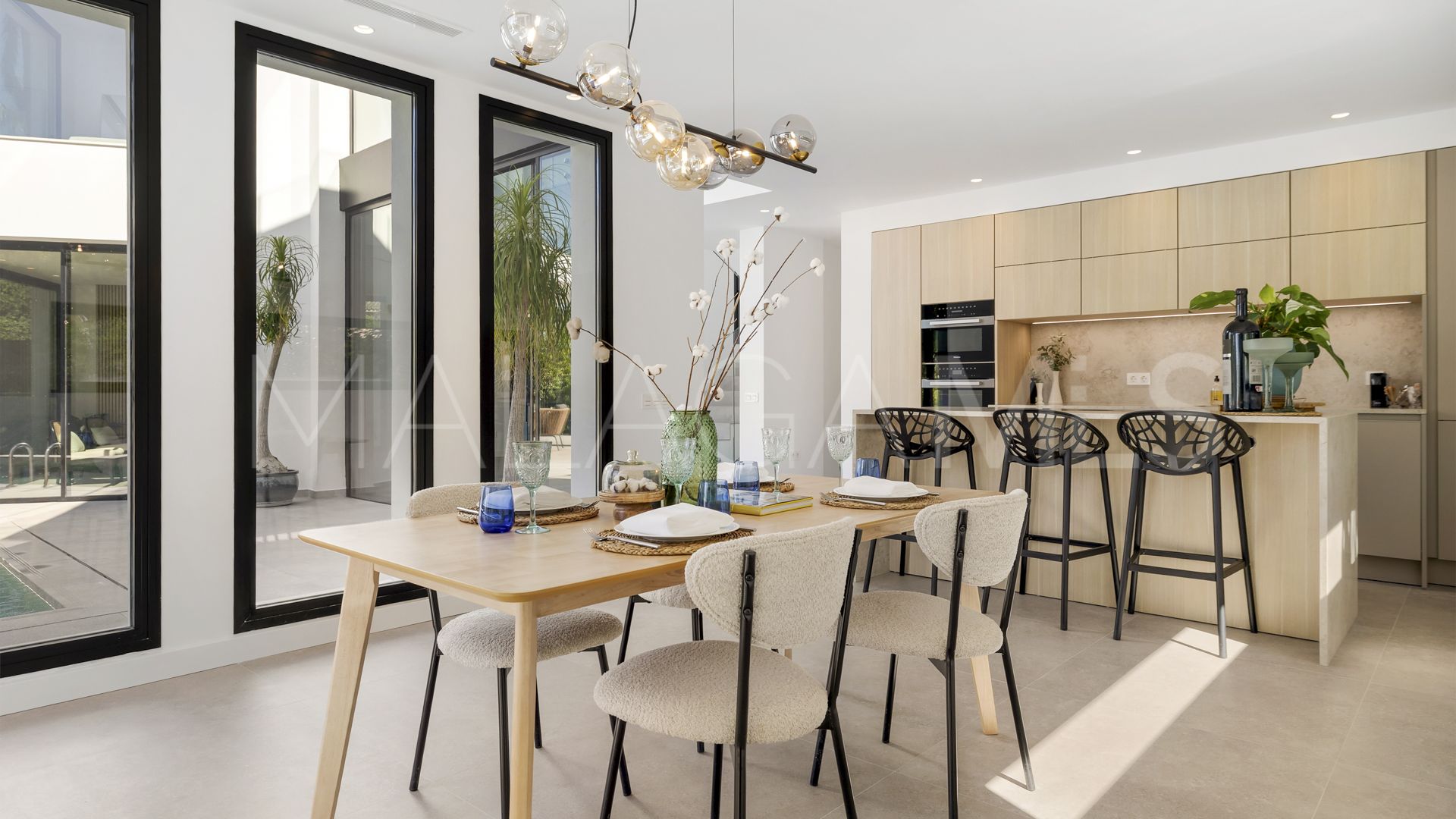 Villa with 5 bedrooms for sale in Marbesa