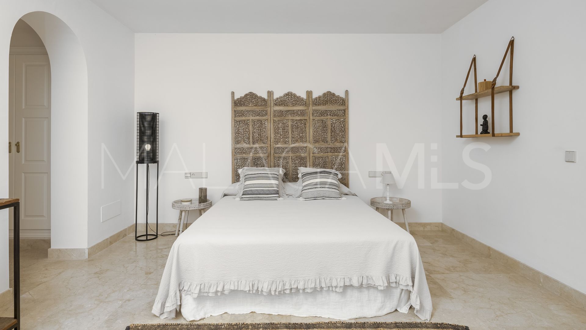 Los Altos de los Monteros, villa a la venta