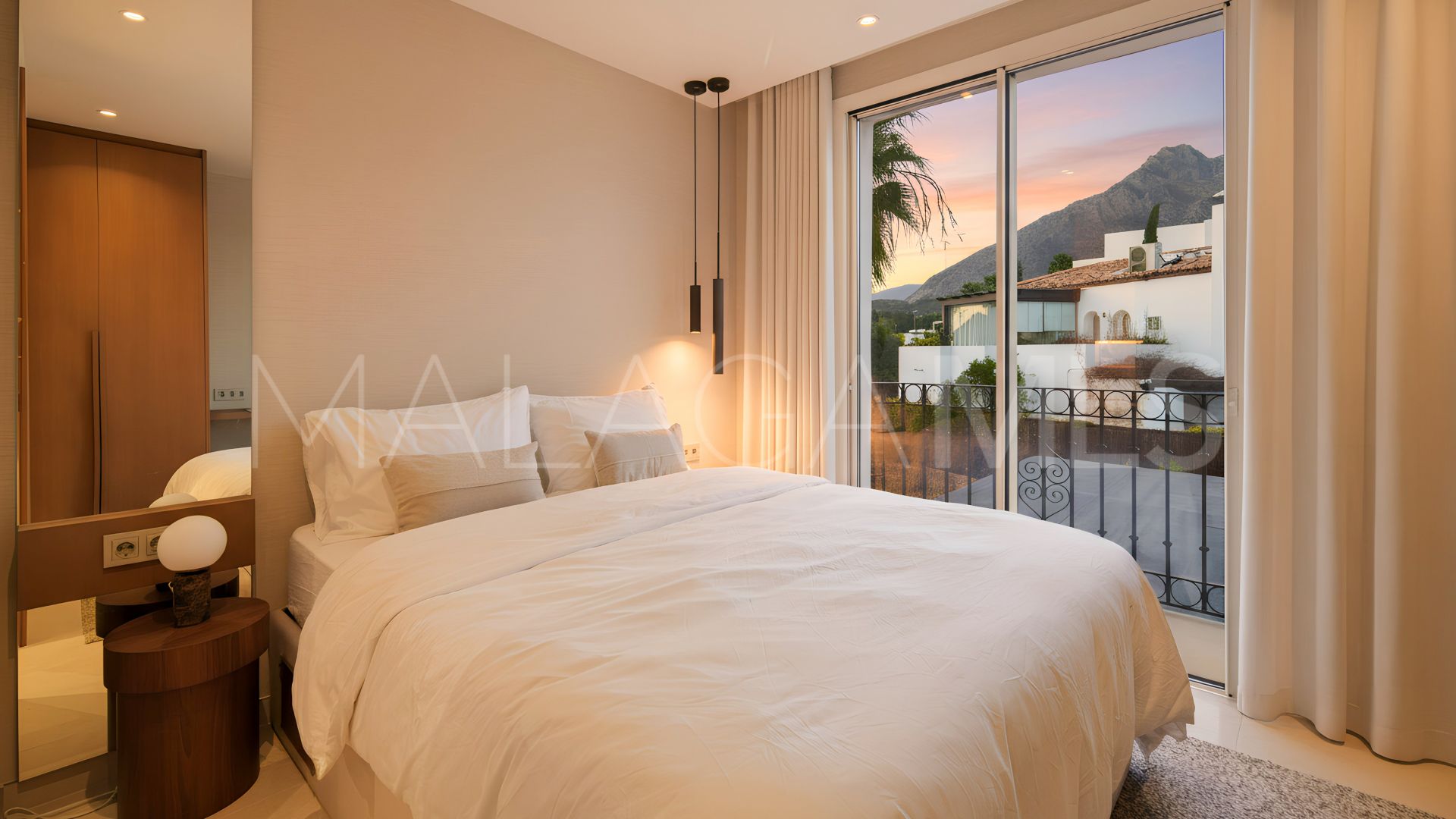 Marbella Golden Mile, pareado de 4 bedrooms a la venta