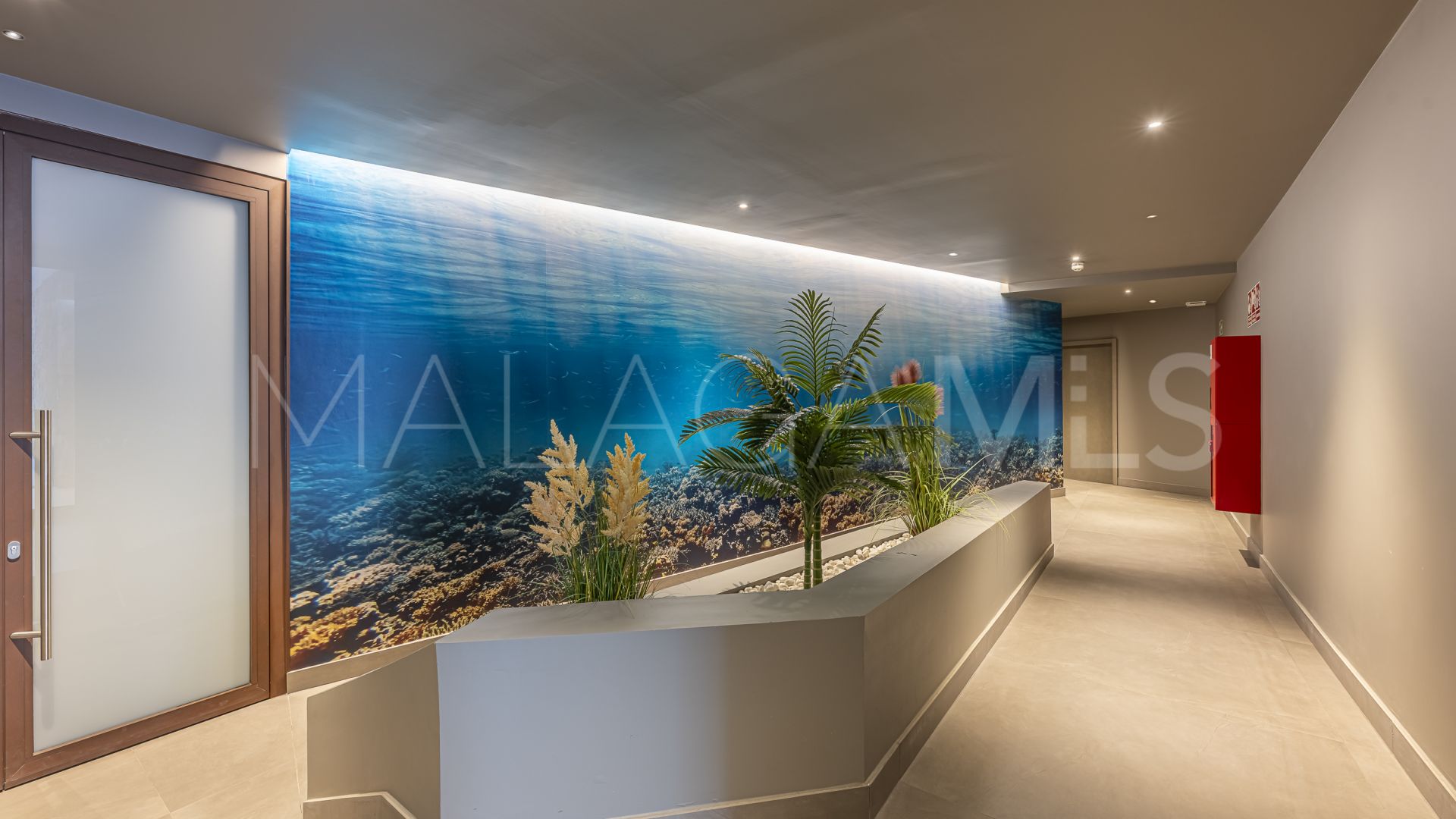 Buy apartamento with 2 bedrooms in Marbella Golden Mile