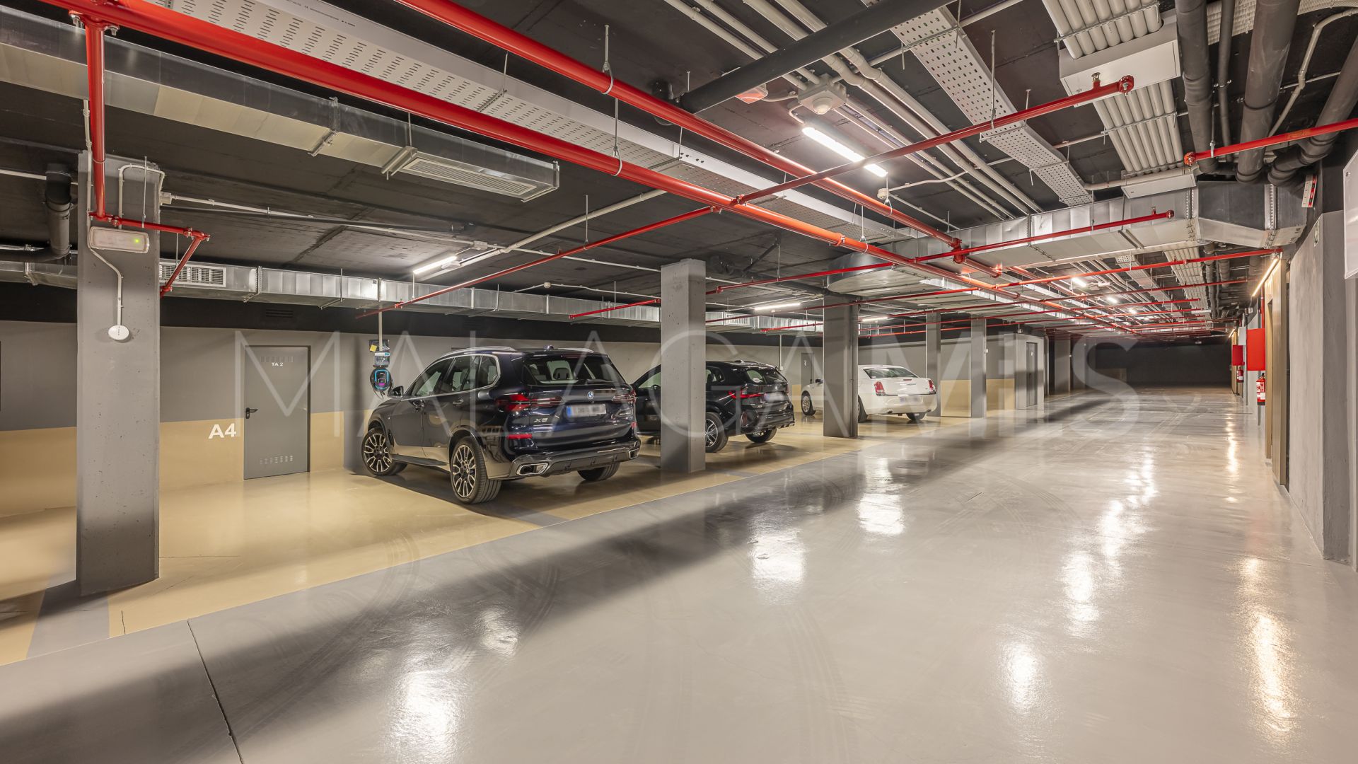 Buy apartamento with 2 bedrooms in Marbella Golden Mile