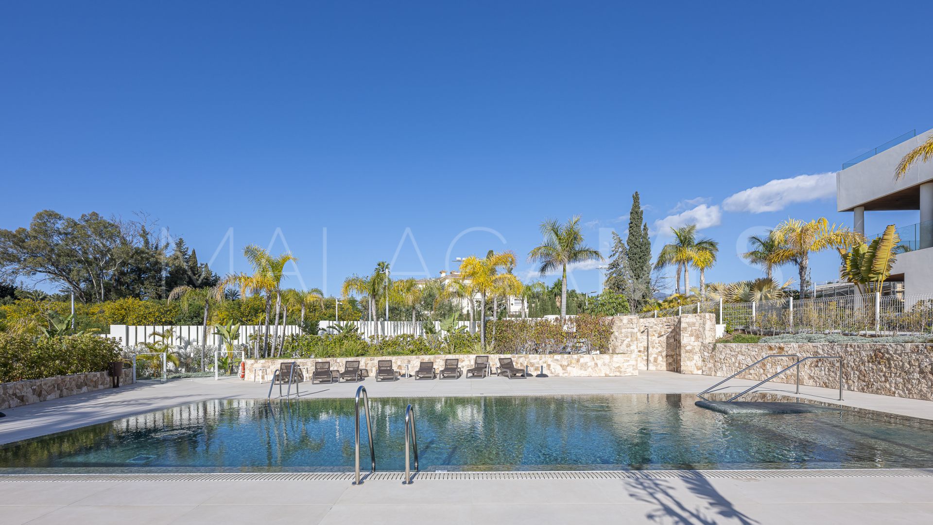 Buy apartamento with 2 bedrooms in Marbella Golden Mile