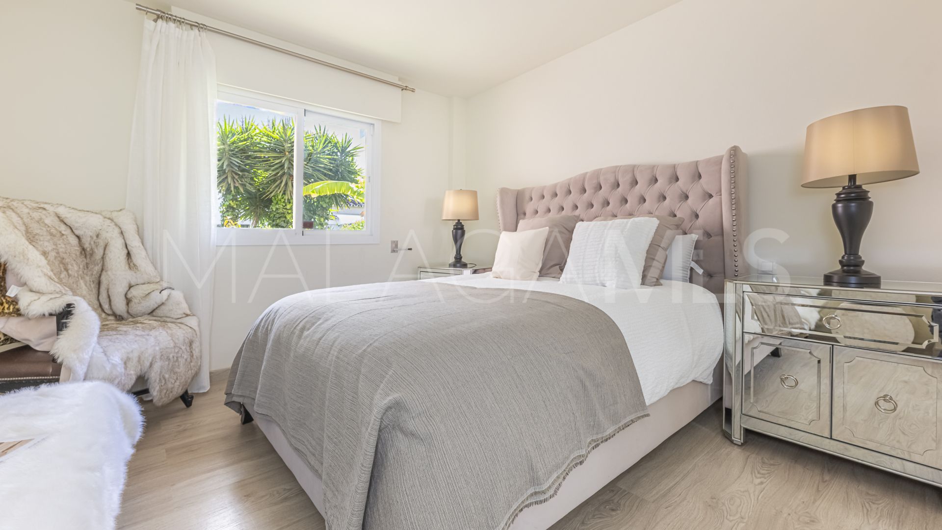 Markplanslägenhet for sale in Jardines de las Lomas