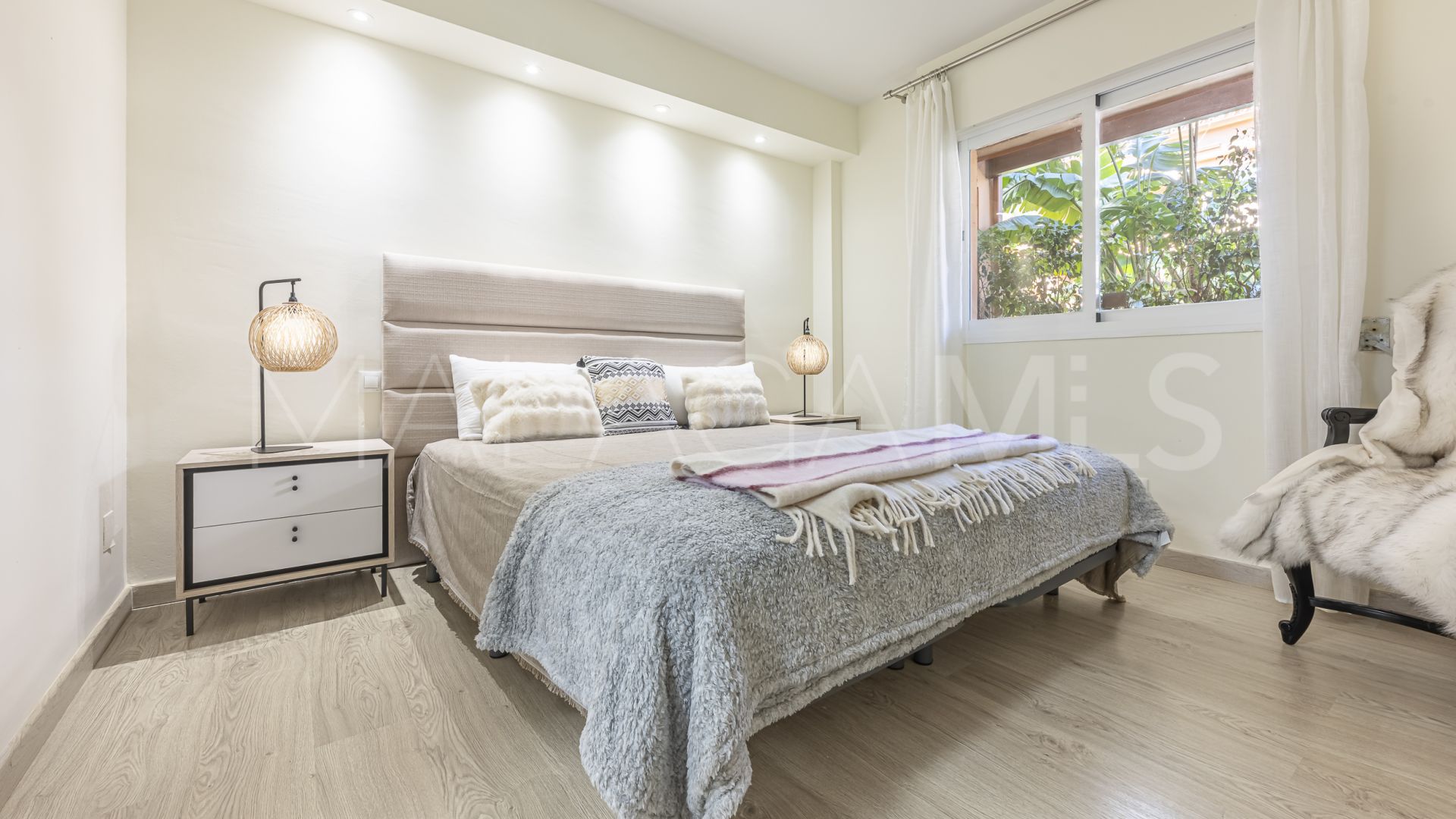 Markplanslägenhet for sale in Jardines de las Lomas