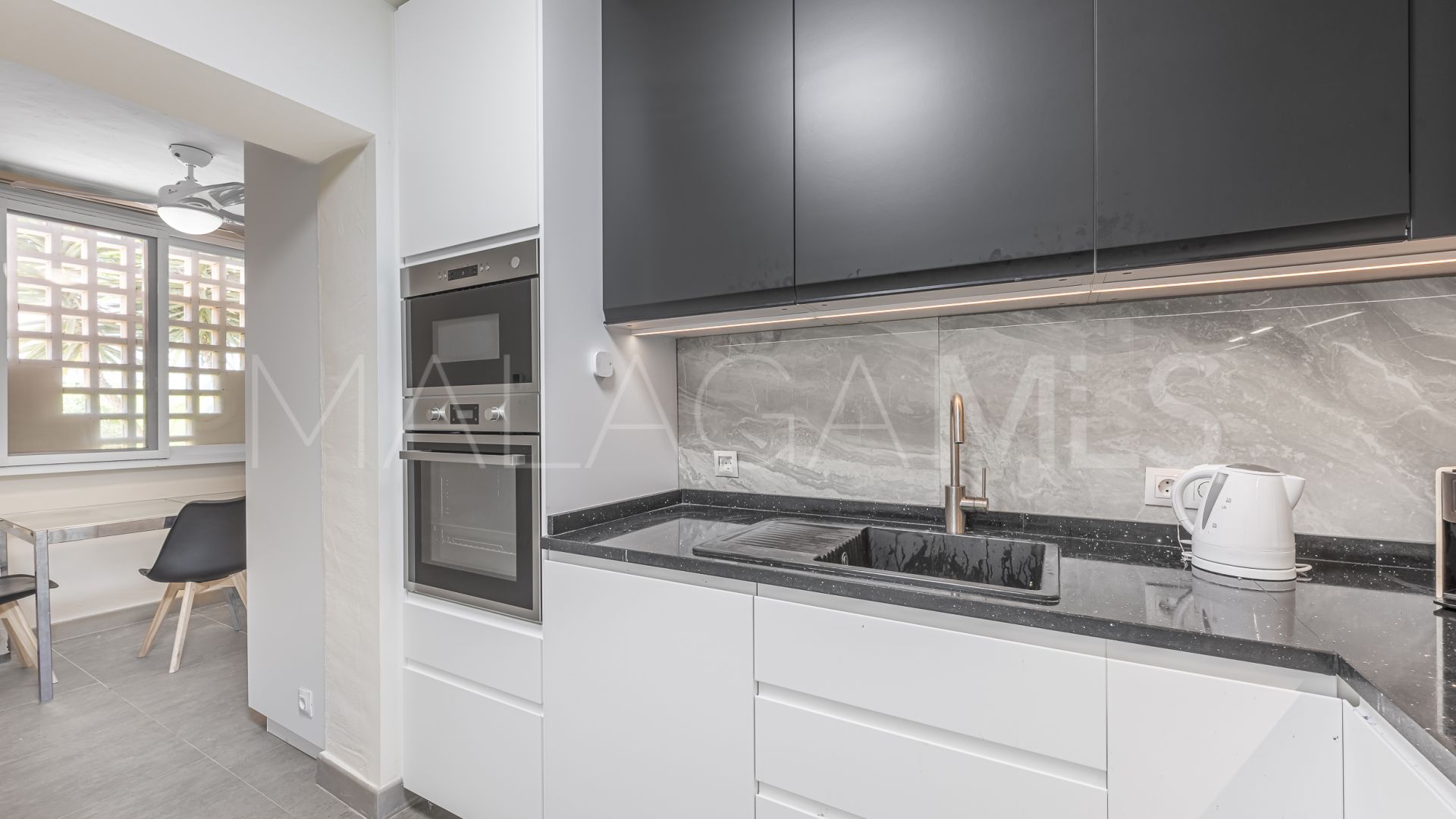 Markplanslägenhet for sale in Jardines de las Lomas