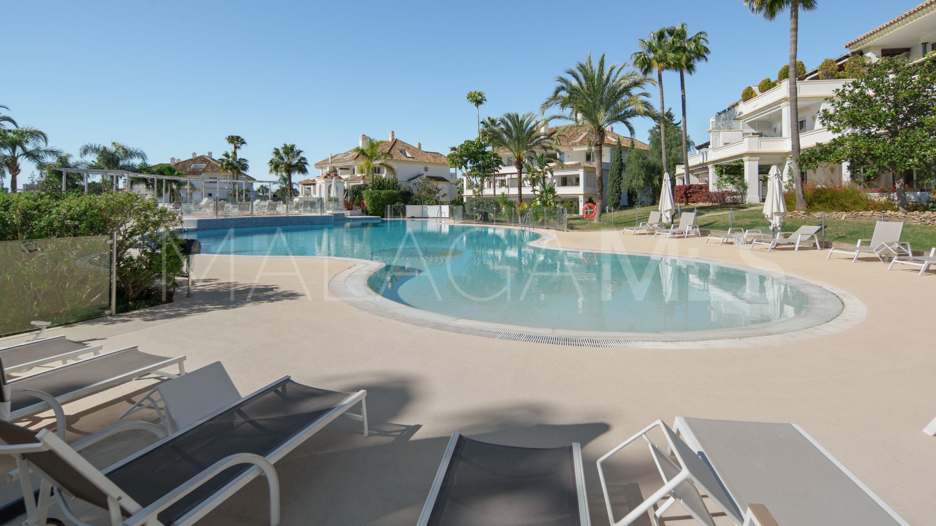 Tvåvånings takvåning for sale in Marbella Golden Mile