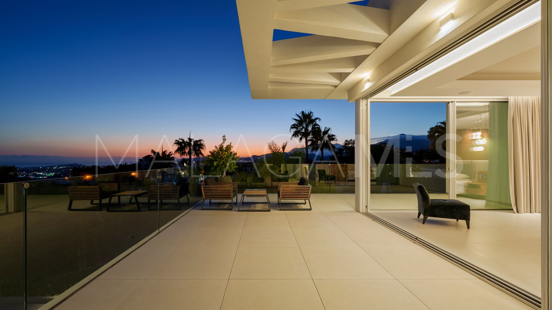 For sale villa with 9 bedrooms in El Almendro