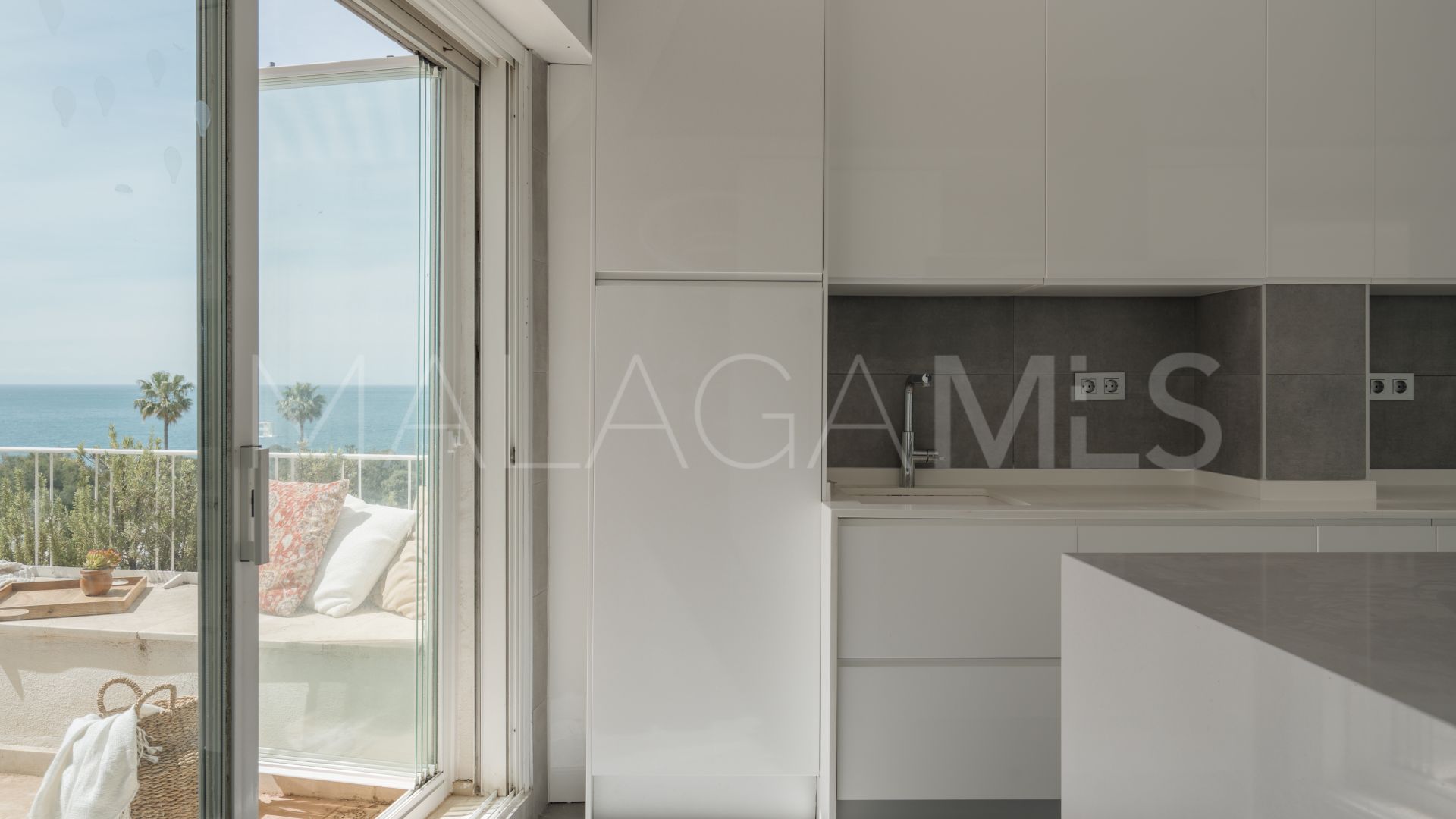 Takvåning for sale in Rio Real