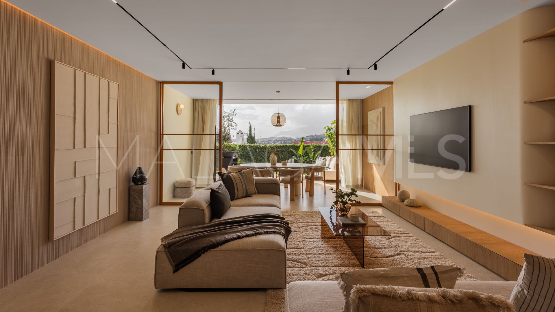 Adosado for sale with 4 bedrooms in Altos de Aloha