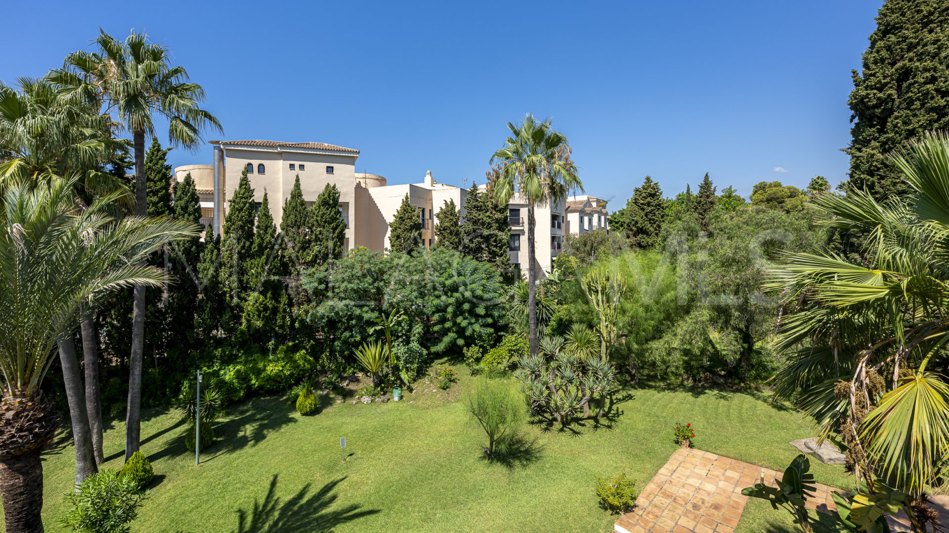 Apartamento for sale in Nueva Andalucia