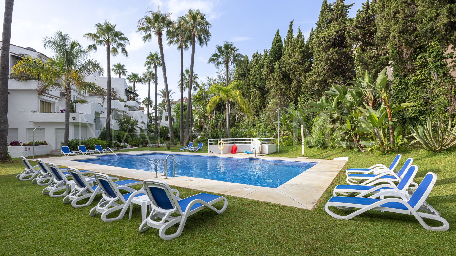 Apartamento for sale in Nueva Andalucia