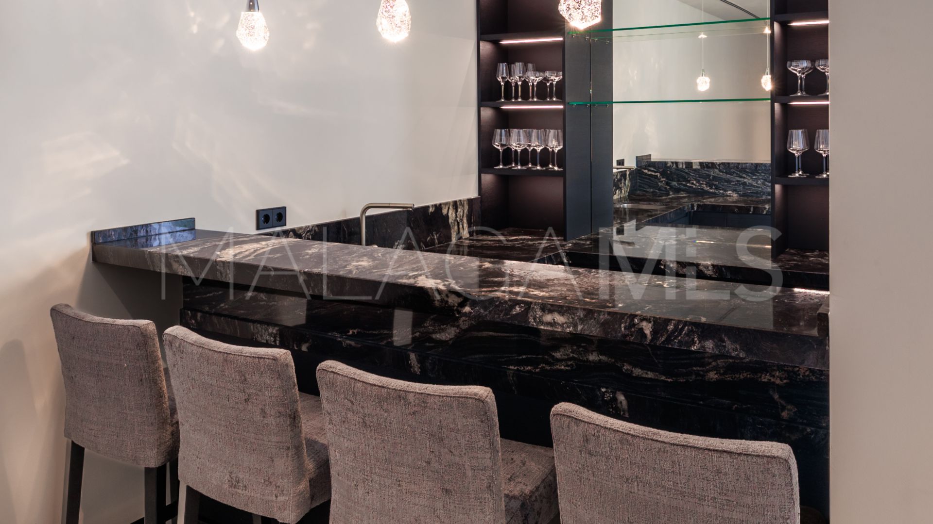 Las Lomas del Marbella Club, villa de 4 bedrooms a la venta