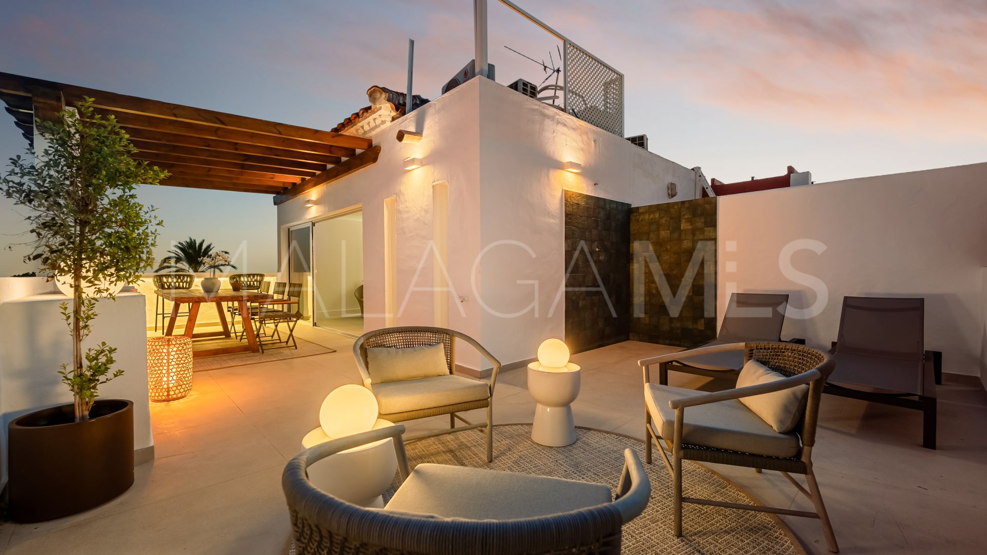 Adosado for sale de 4 bedrooms in Marbella Golden Mile