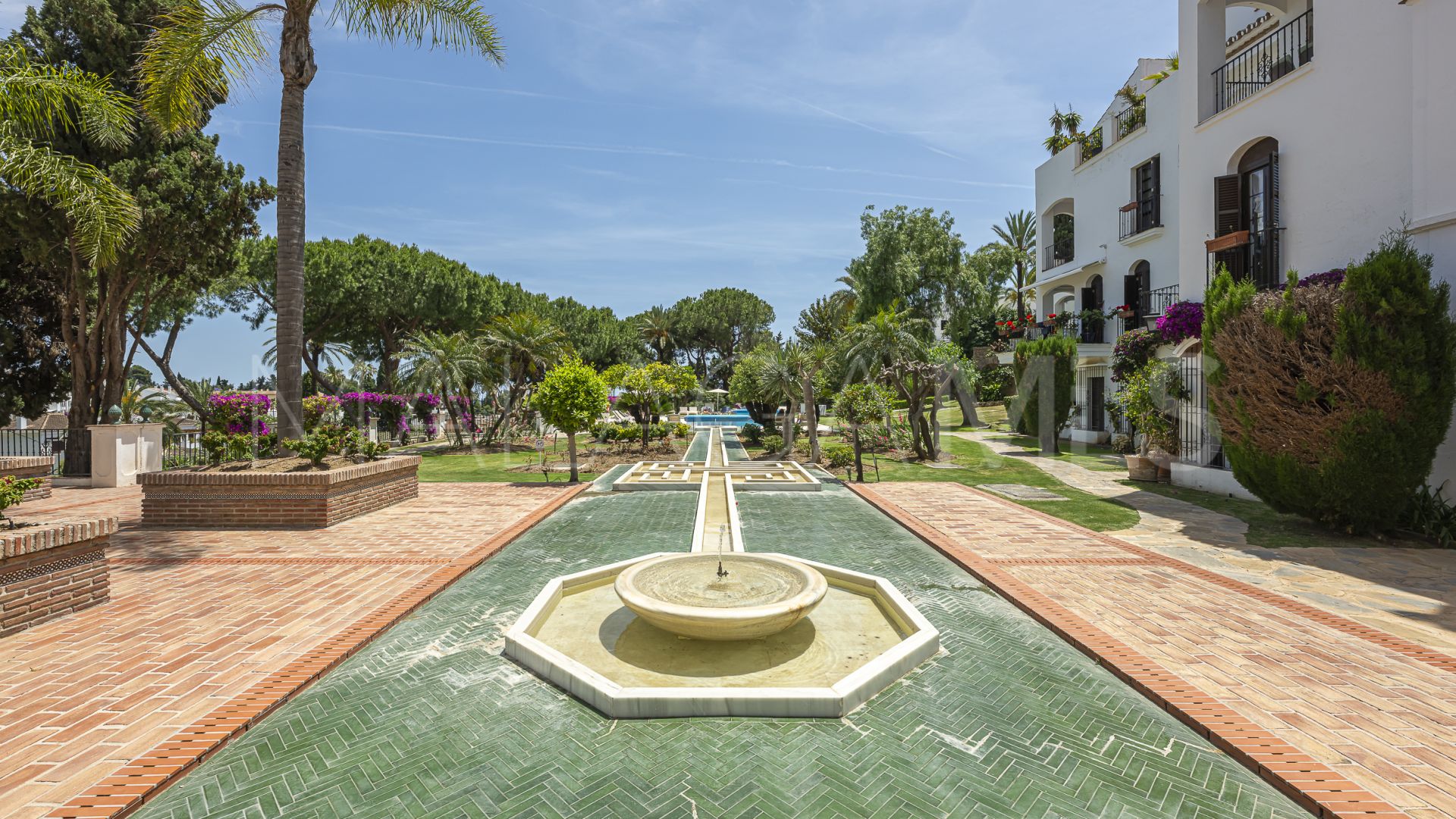 Markplanslägenhet for sale in Señorio de Marbella
