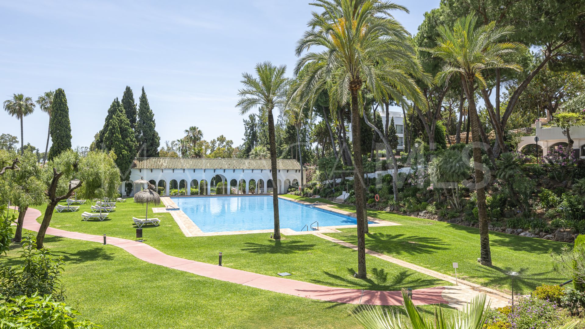 Markplanslägenhet for sale in Señorio de Marbella