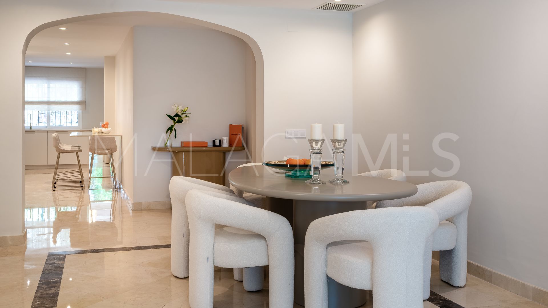 Se vende apartamento planta baja in Marbella Golden Mile