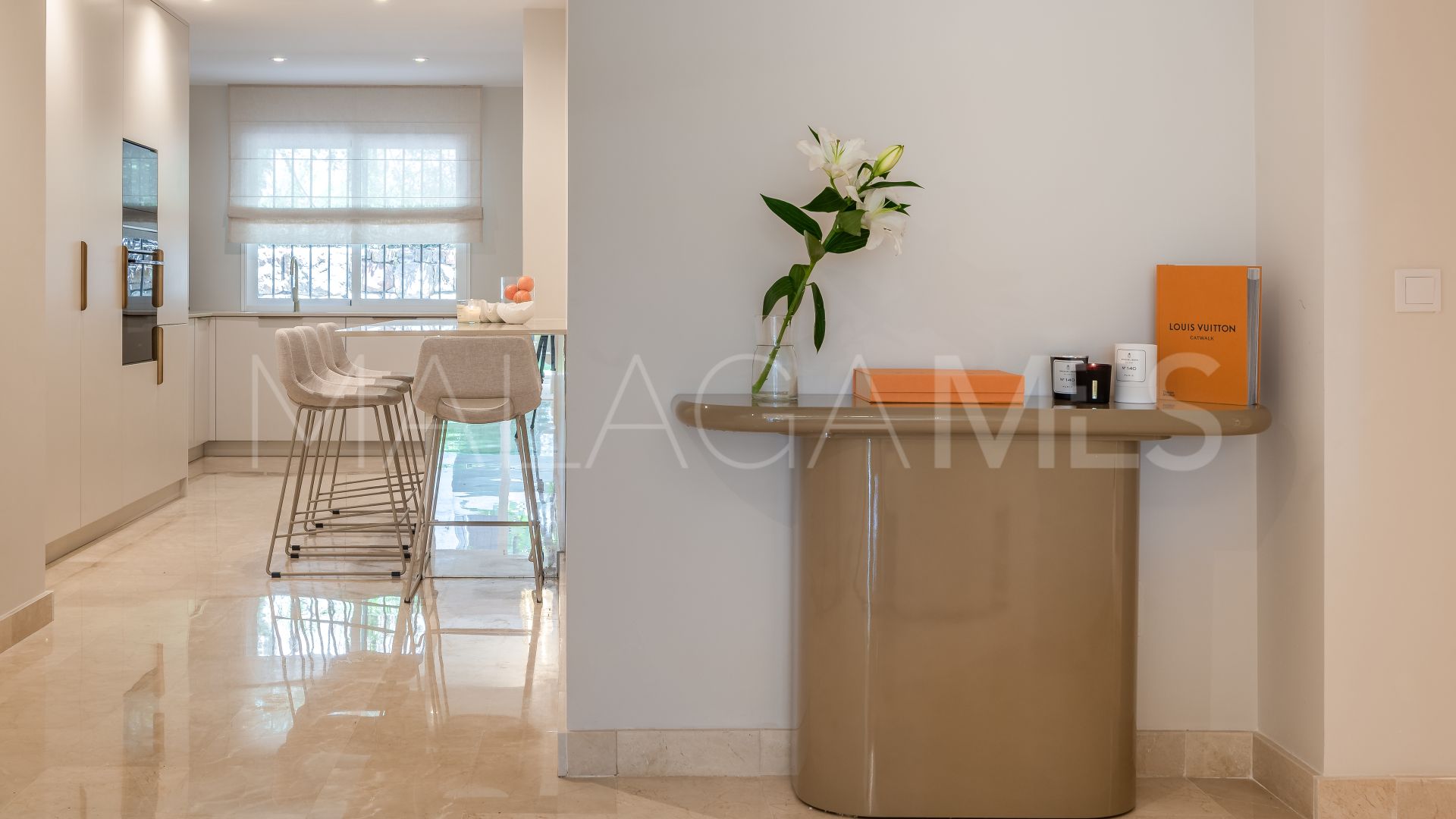 Se vende apartamento planta baja in Marbella Golden Mile