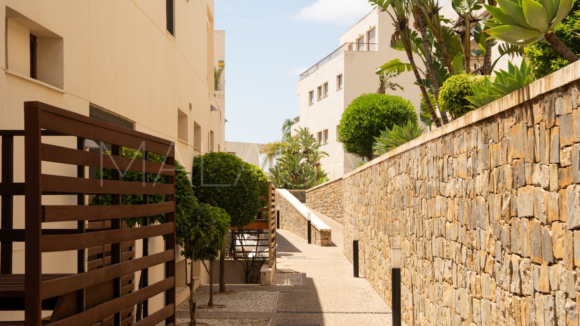 Buy 3 bedrooms apartment in Los Altos de los Monteros