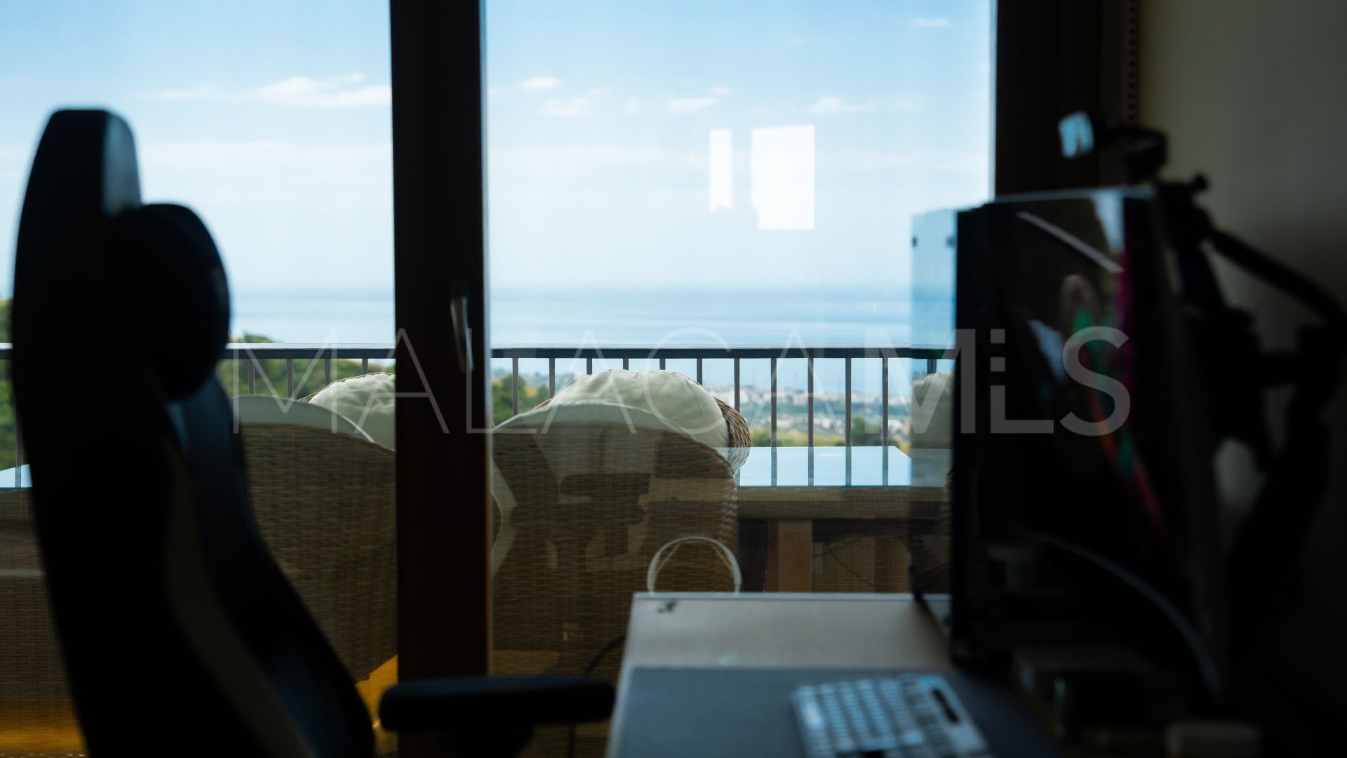 Buy 3 bedrooms apartment in Los Altos de los Monteros