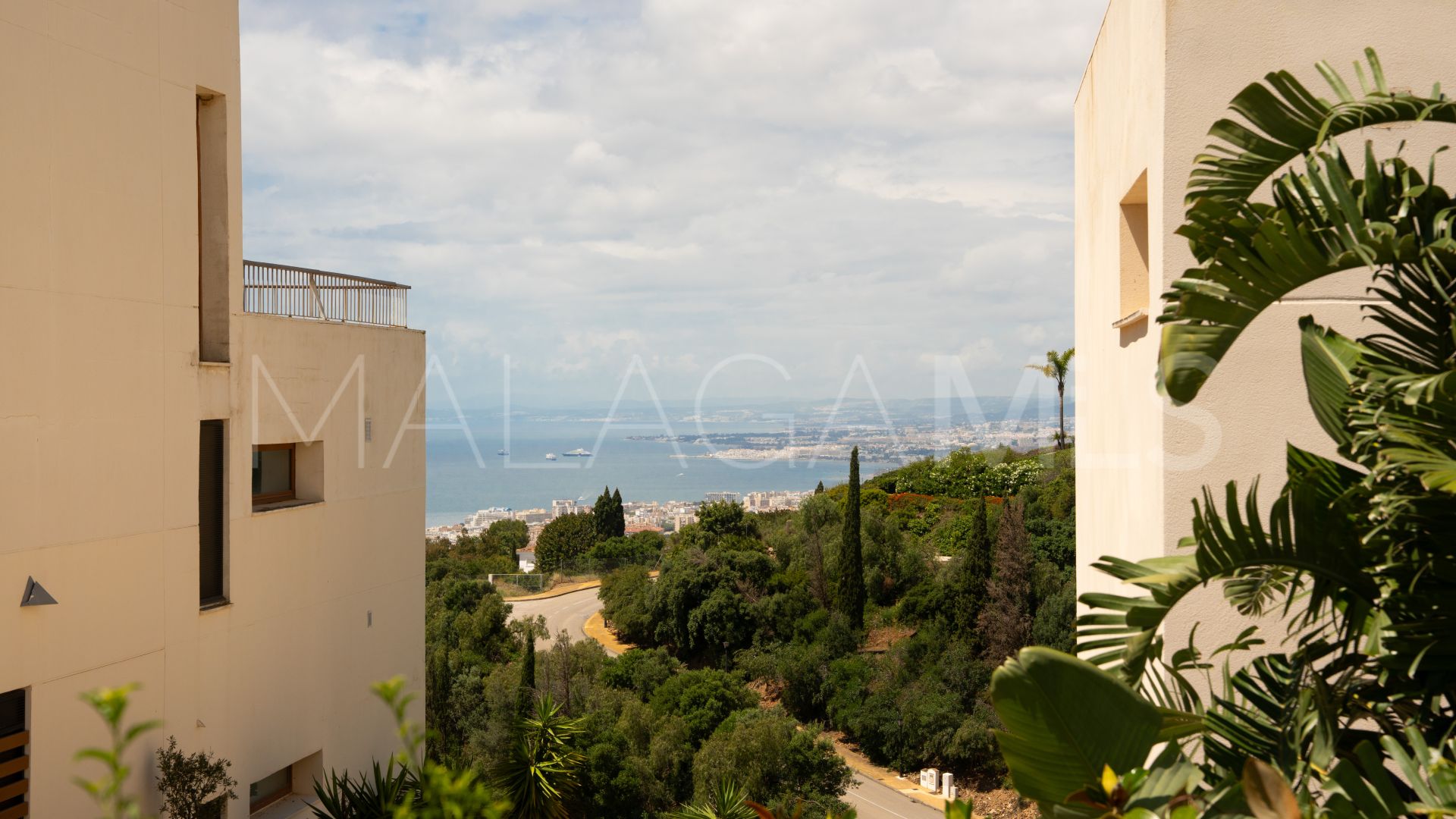 Buy 3 bedrooms apartment in Los Altos de los Monteros