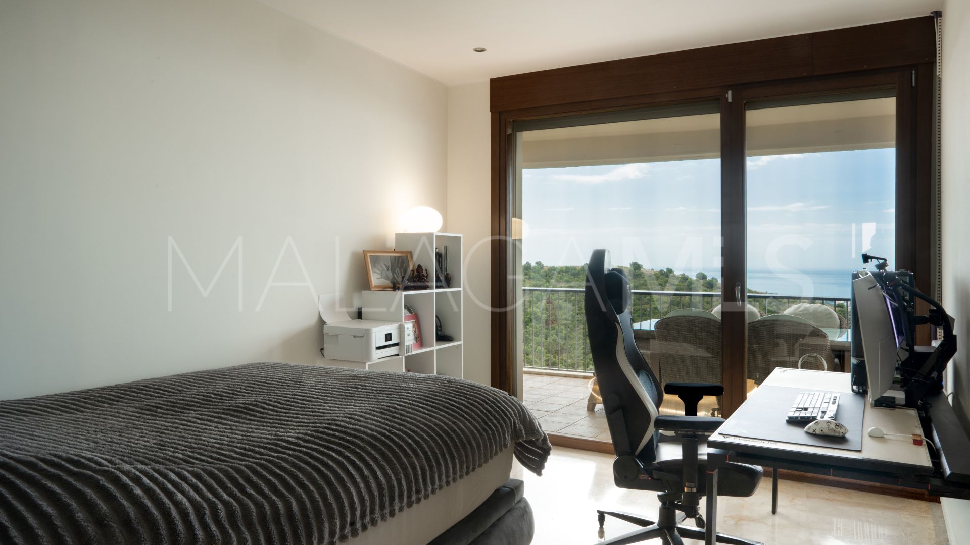 Buy 3 bedrooms apartment in Los Altos de los Monteros