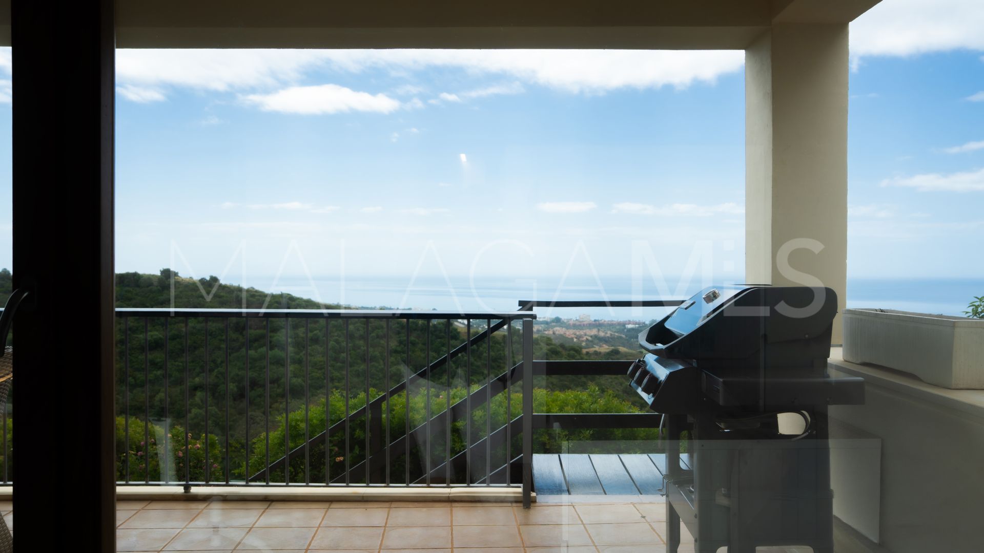 Buy 3 bedrooms apartment in Los Altos de los Monteros
