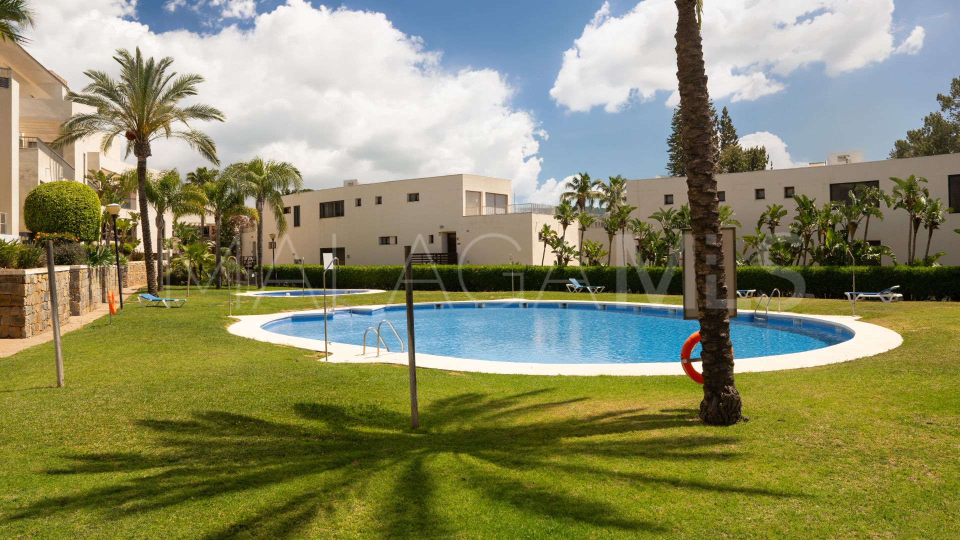 Buy 3 bedrooms apartment in Los Altos de los Monteros
