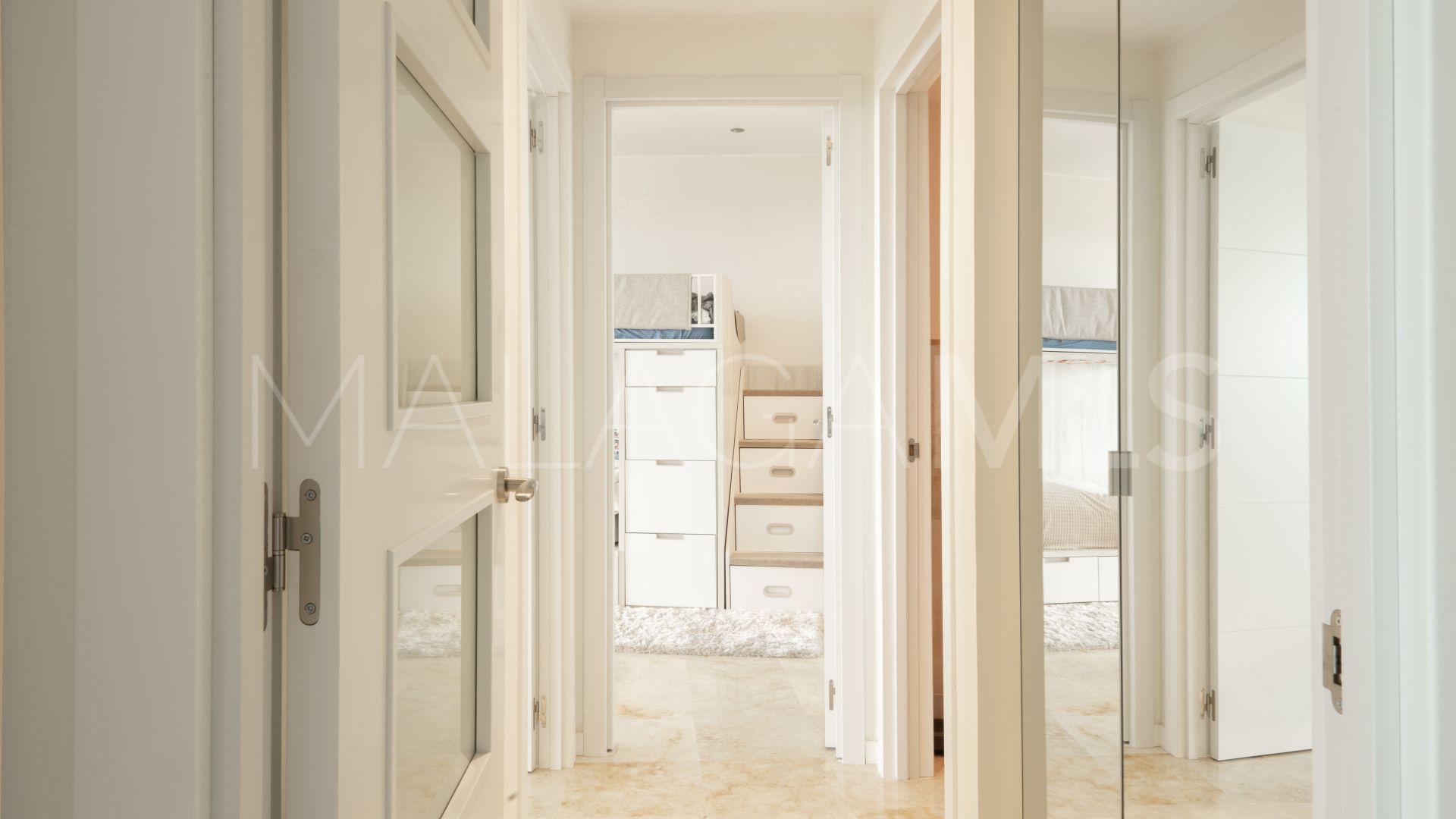 Buy 3 bedrooms apartment in Los Altos de los Monteros