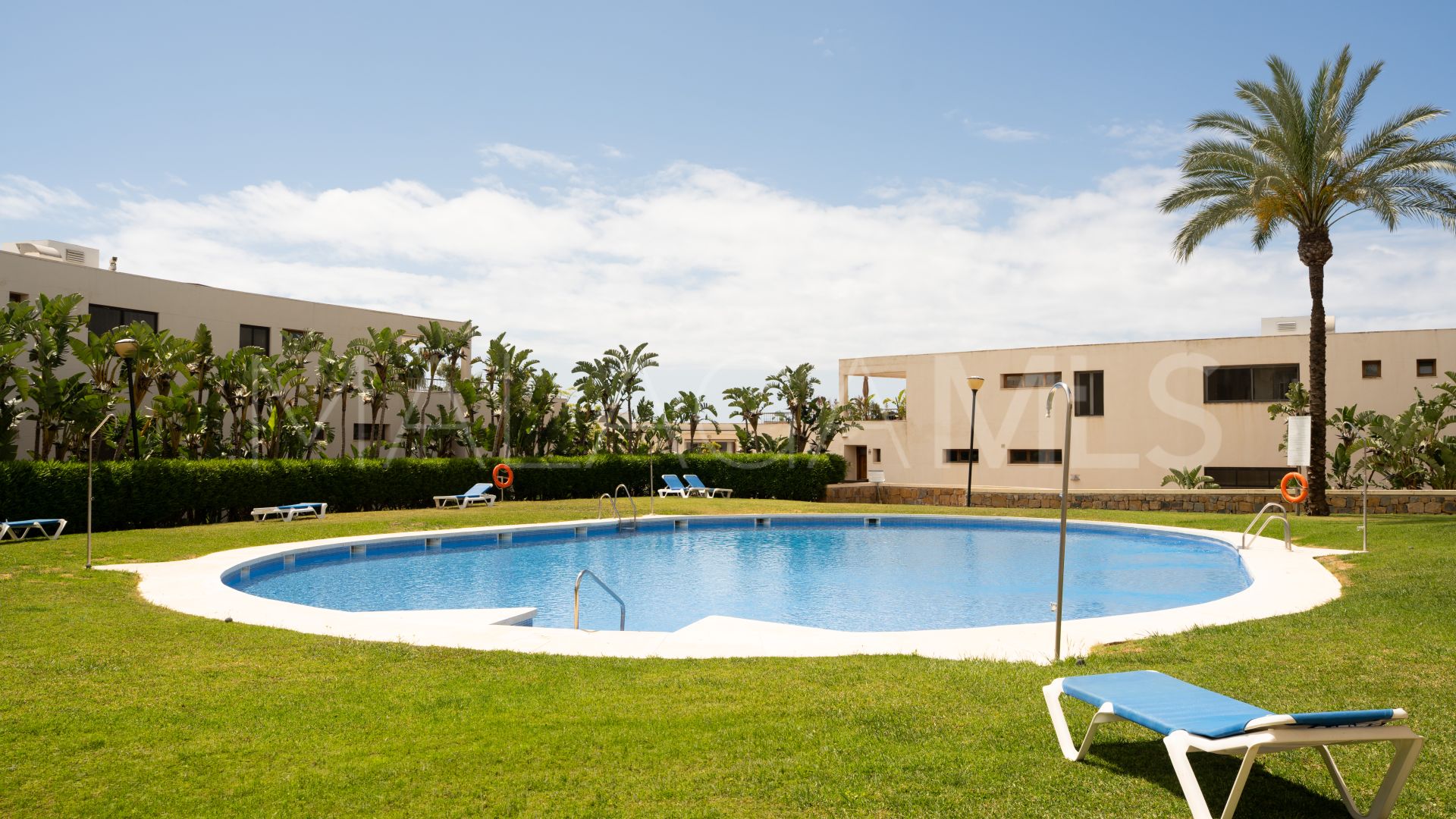 Buy 3 bedrooms apartment in Los Altos de los Monteros