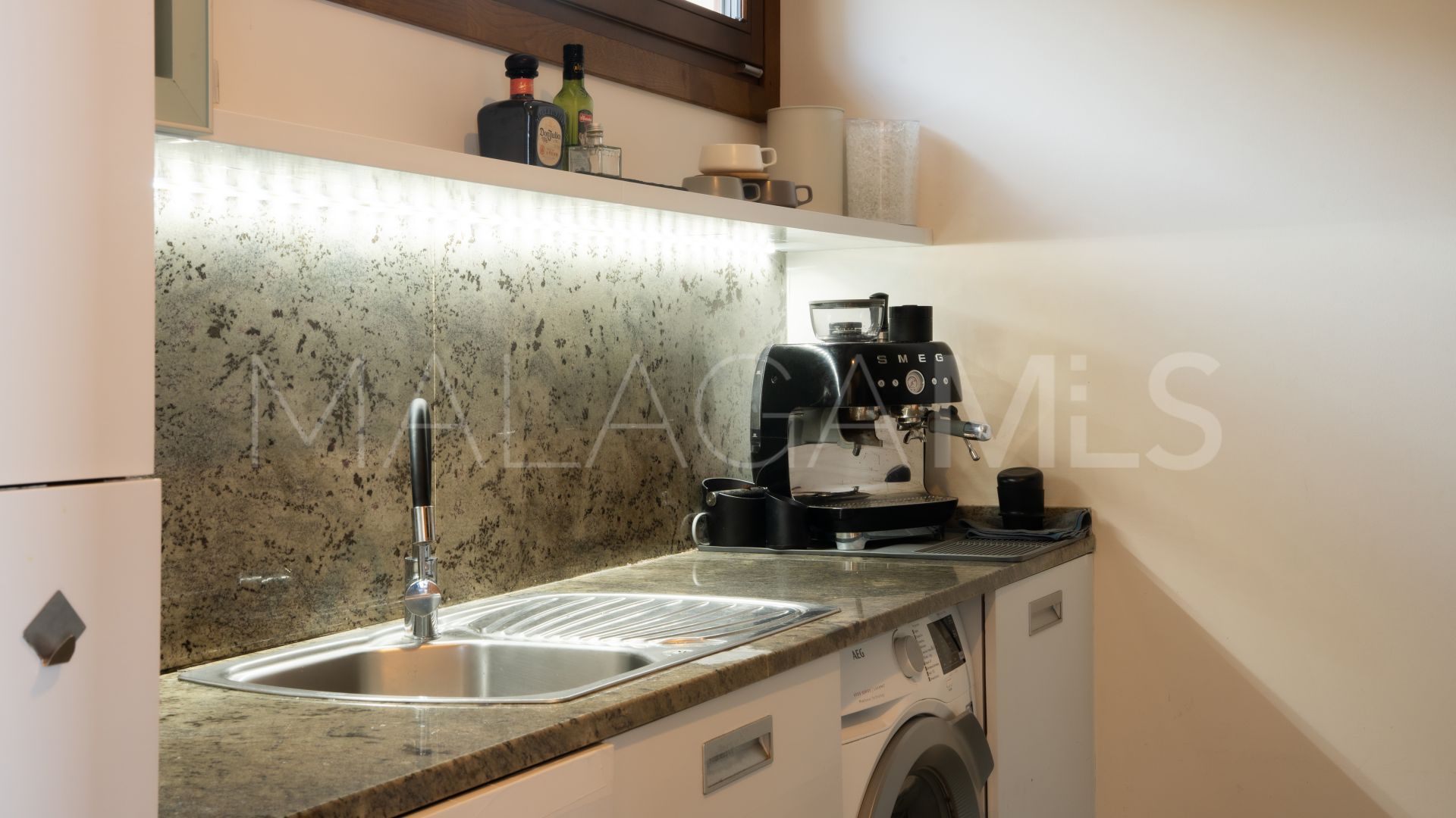 Buy 3 bedrooms apartment in Los Altos de los Monteros