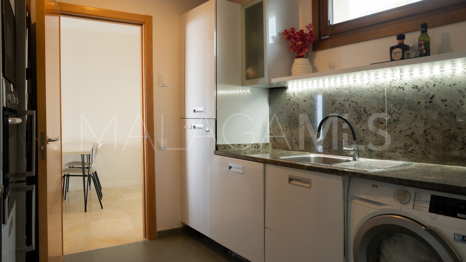 Buy 3 bedrooms apartment in Los Altos de los Monteros