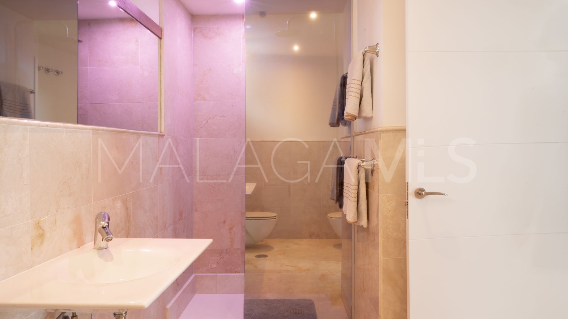 Buy 3 bedrooms apartment in Los Altos de los Monteros
