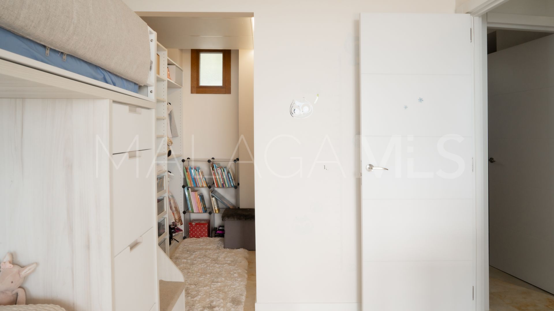 Buy 3 bedrooms apartment in Los Altos de los Monteros